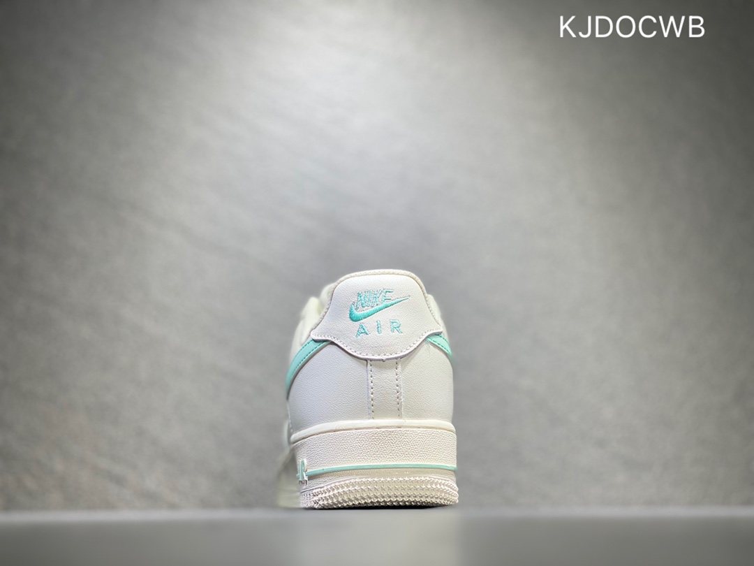 200 Nike Air Force 1 空军一号 官方同步 LQ3151-606