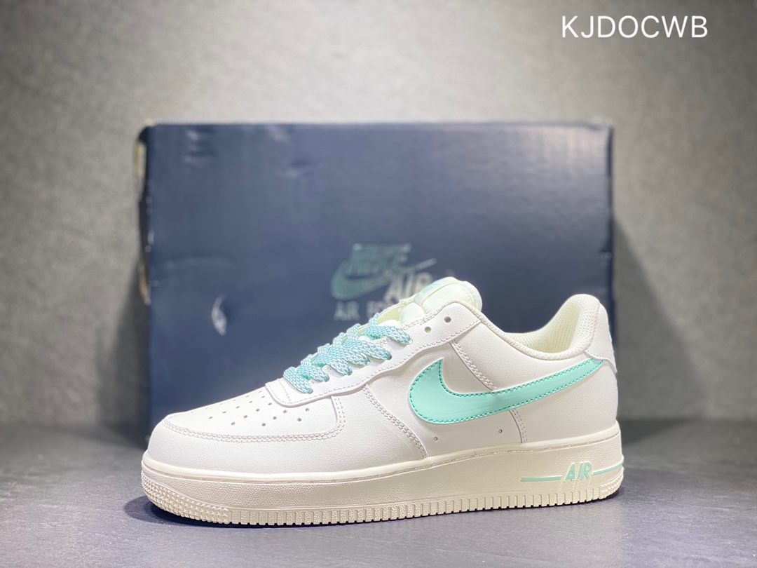 200 Nike Air Force 1 空军一号 官方同步 LQ3151-606