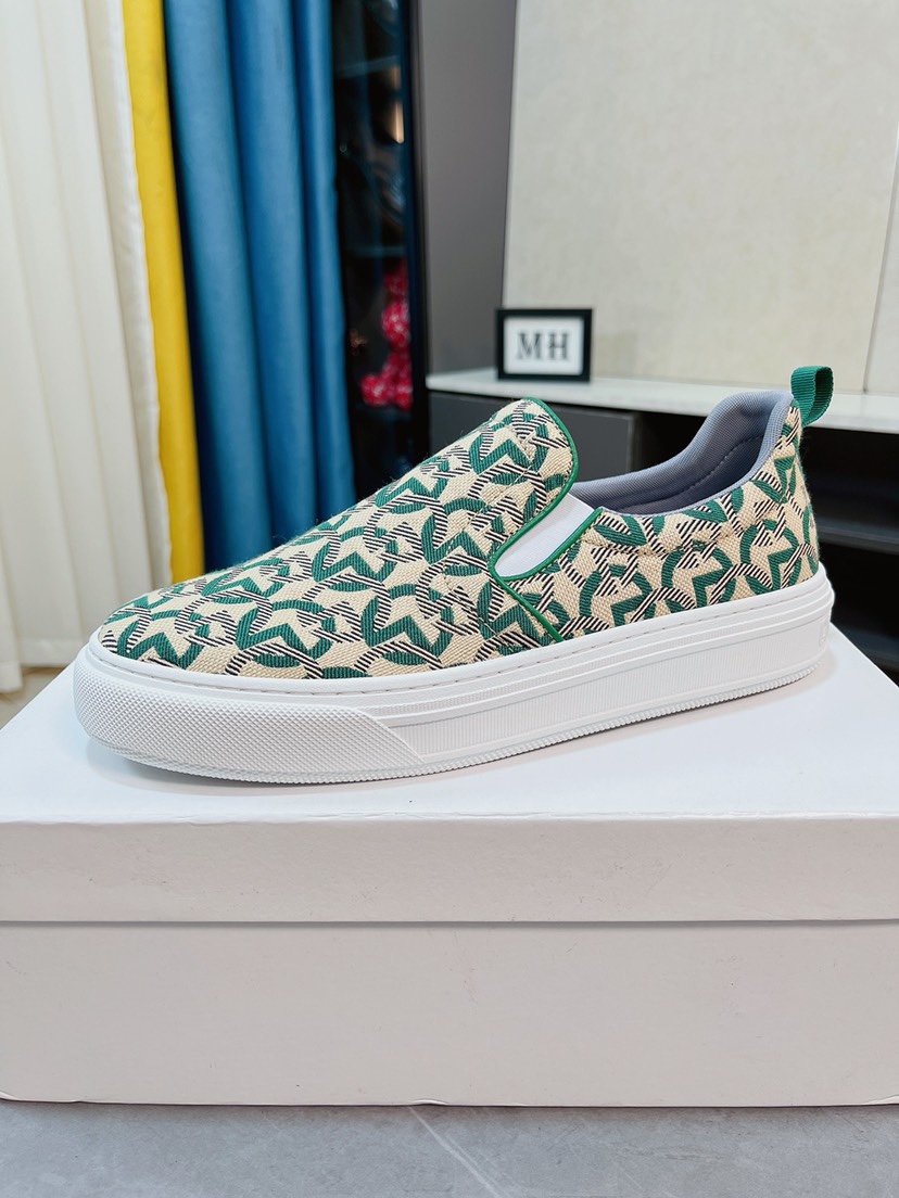 I0 Dior迪奥爆卖款官网全球首发男鞋高端品牌 官网最系列：鞋面采用进口飞织布料真皮内里。让行走更加便捷舒适与官方的质量相比美的1：1复刻。打造时尚个性衬托你的与众不同潮男必备!经典款。男码：38-44。