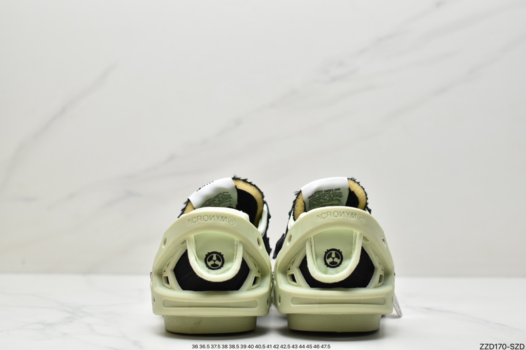 250 Acronym x Nike Blazer Low 整体鞋型延续 Nike Blazer Low 熟悉的低帮轮廓DO9373