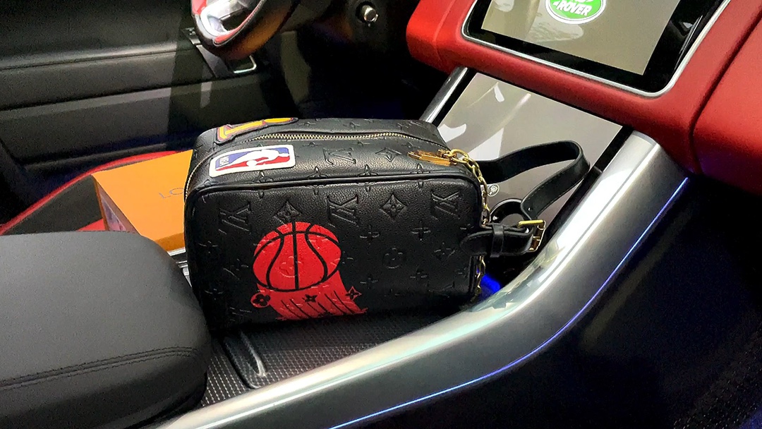 Louis Vuitton 路易威登 LV  洗漱包 实拍