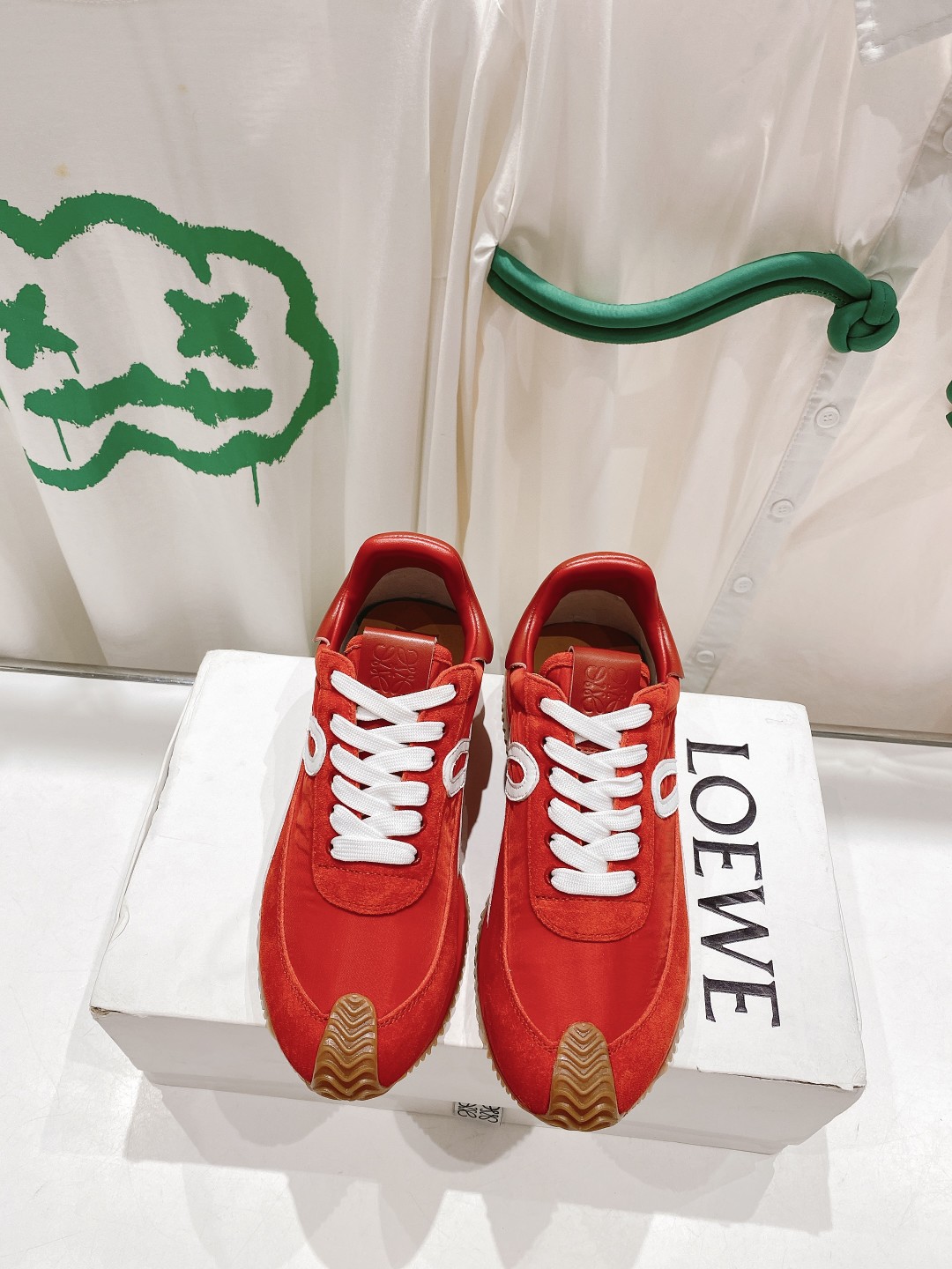 出厂  男码➕10 情侣👫款
  🆕LOEWE罗意威2023SS新款运动休闲鞋，国外购原板1：1开发，皮