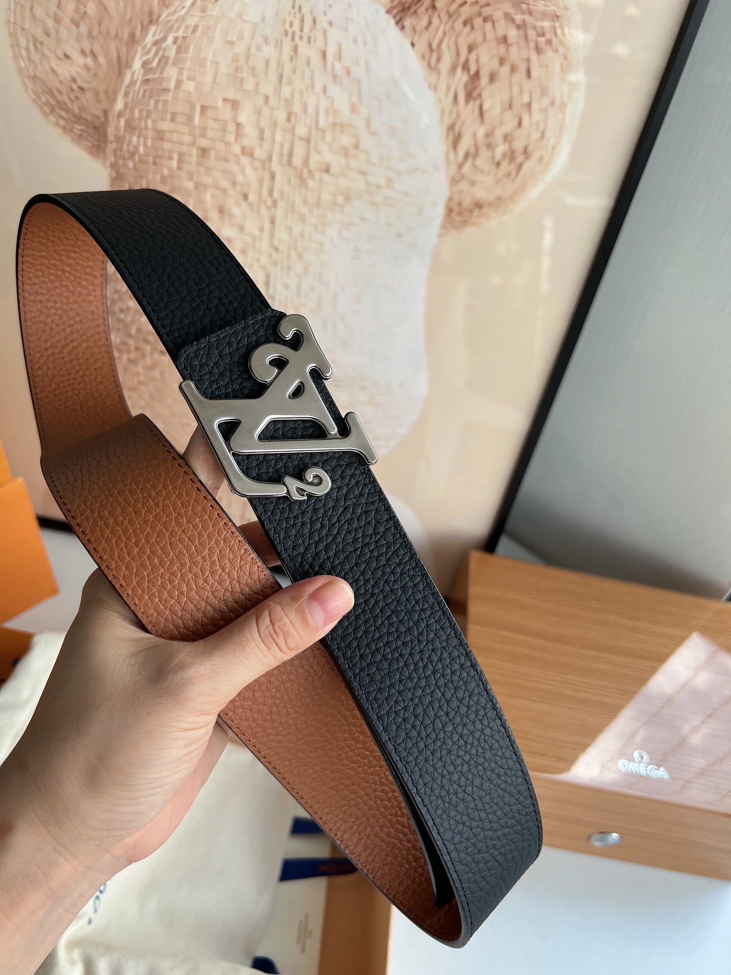LV/路易威登   精湛工艺呈现奢华精致男士4.0cm腰带