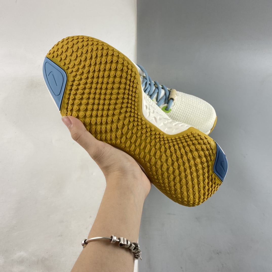 P220 Nike ZoomX Invincible Run FK 2 休闲运动慢跑鞋 DV1745-181