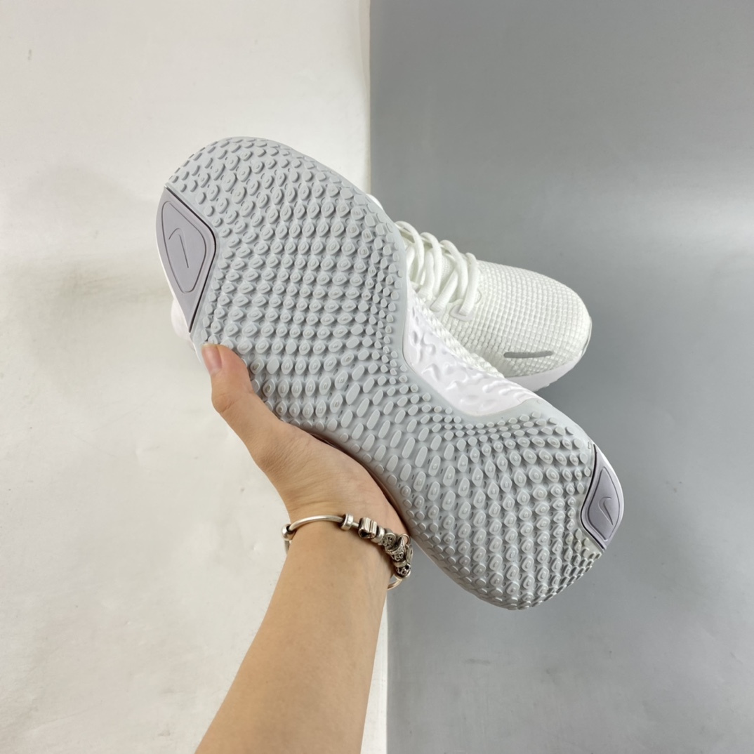 P220 Nike ZoomX Invincible Run FK 2 运动慢跑鞋 DV1745-181