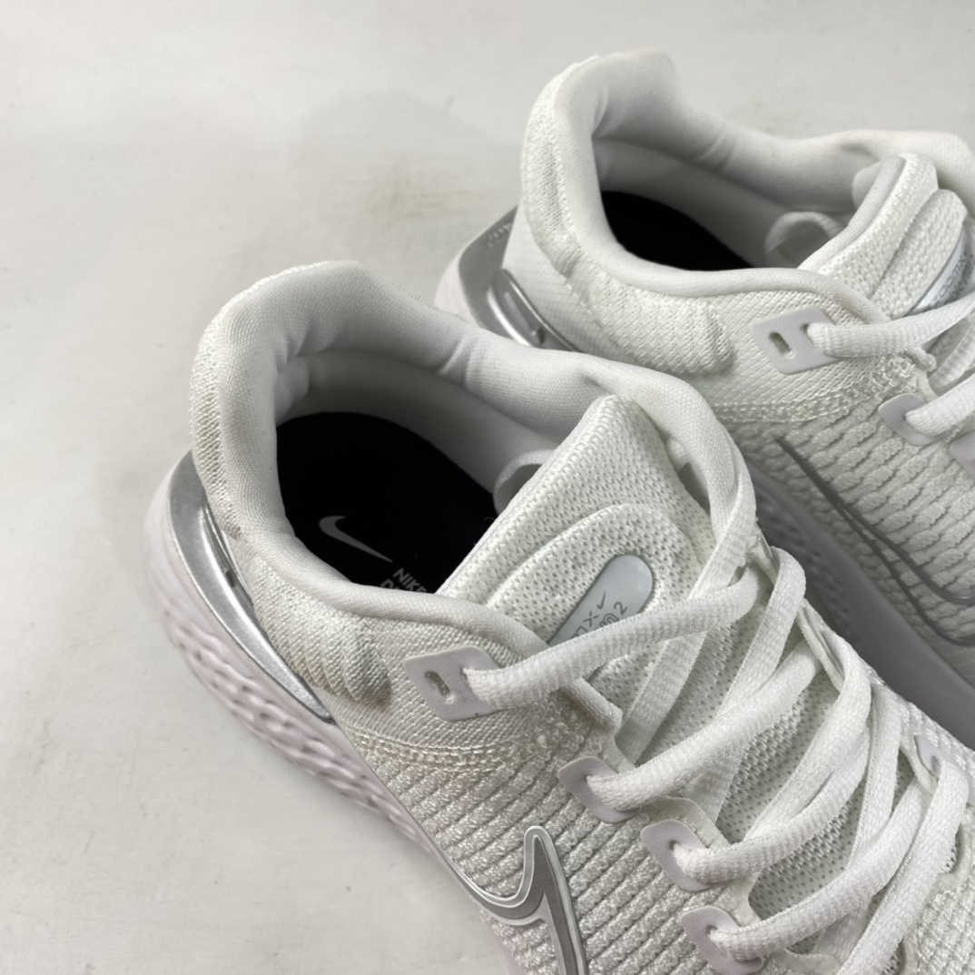 P220 Nike ZoomX Invincible Run FK 2 运动慢跑鞋 DV1745-181