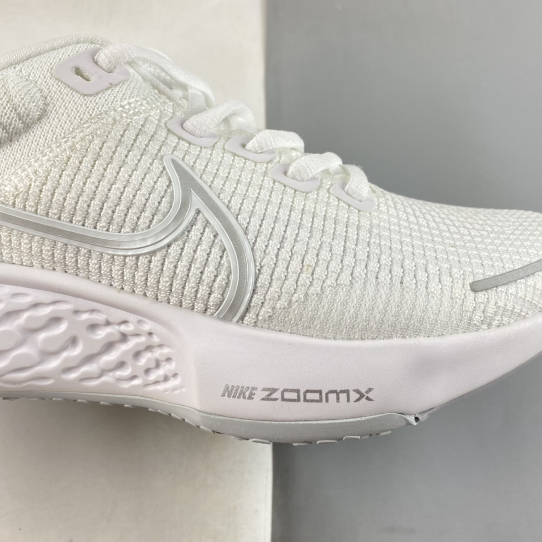 P220 Nike ZoomX Invincible Run FK 2 运动慢跑鞋 DV1745-181