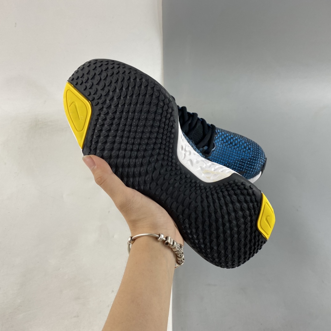 P220 Nike ZoomX Invincible Run FK 2 低帮休闲运动慢跑鞋 DH5425-003