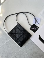 Issey Miyake Replicas
 Crossbody & Shoulder Bags Black Frosted