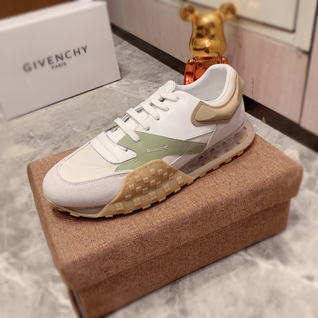 J5      Givenchy 纪梵希   最新爆款休闲鞋，顶端品牌 奢侈～代购，顶级～质量。专柜同卖产品 鞋面選用进口透气原版磨砂牛皮搭配材质透气羊皮内里精细做工。原版个性时尚柔软橡膠耐磨防滑大底，上脚轻巧舒适，实物拍摄實物更好看， I0 1广州码: 38-44。5色可选”},”share_time”:”