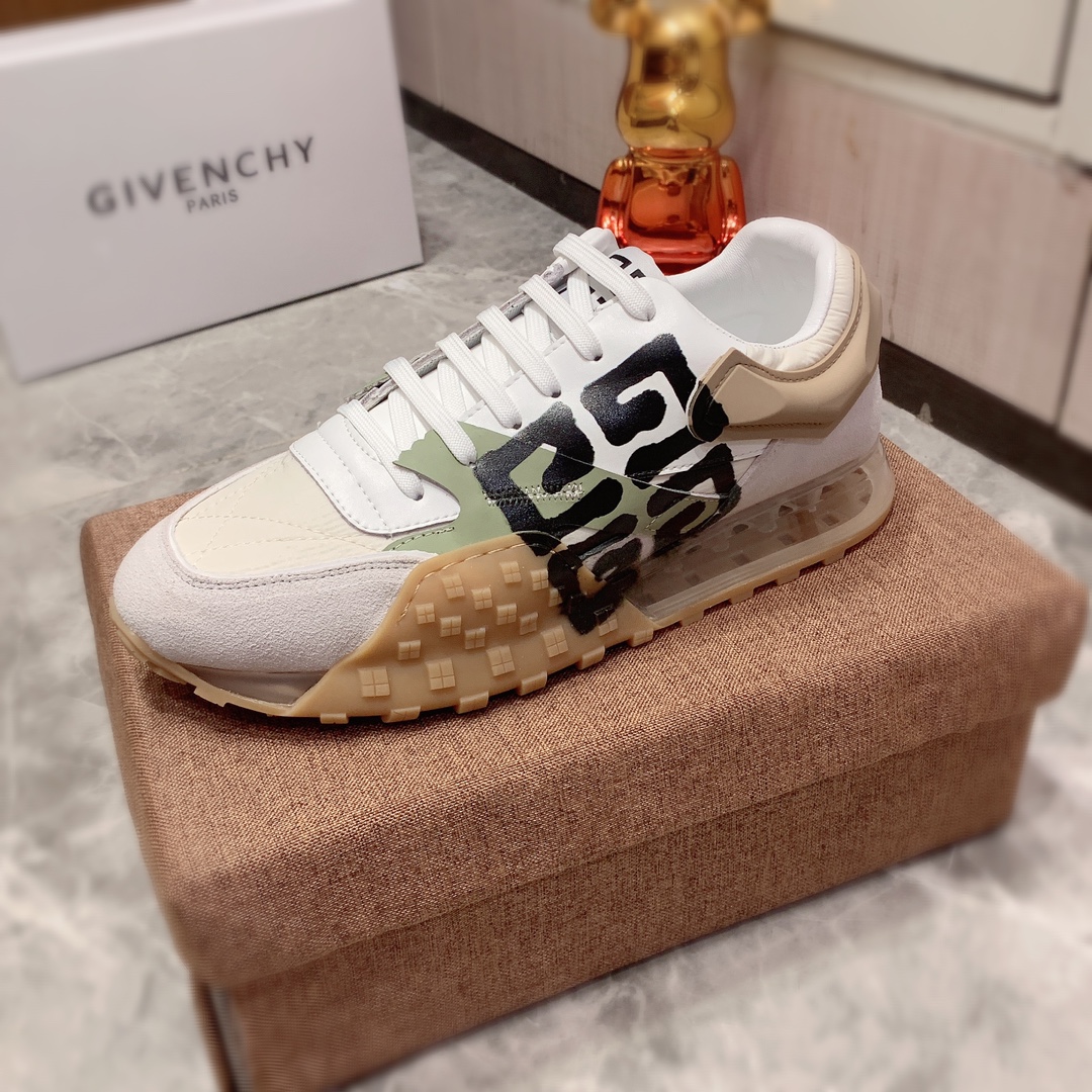 K0      Givenchy 纪梵希   最新爆款休闲鞋，顶端品牌 奢侈～代购，顶级～质量。专柜同卖产品 鞋面選用进口透气原版磨砂牛皮搭配3D打印材质透气羊皮内里精细做工。原版个性时尚柔软橡膠耐磨防滑大底，上脚轻巧舒适，实物拍摄實物更好看， I0 1广州码: 38-44。5色可选