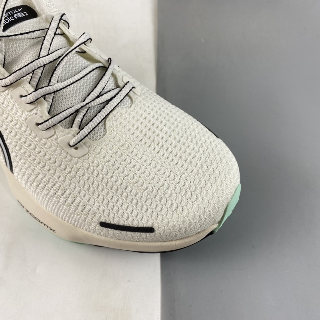 P220 Nike ZoomX Invincible Run FK 2 不可战胜慢跑鞋 DH5425-102
