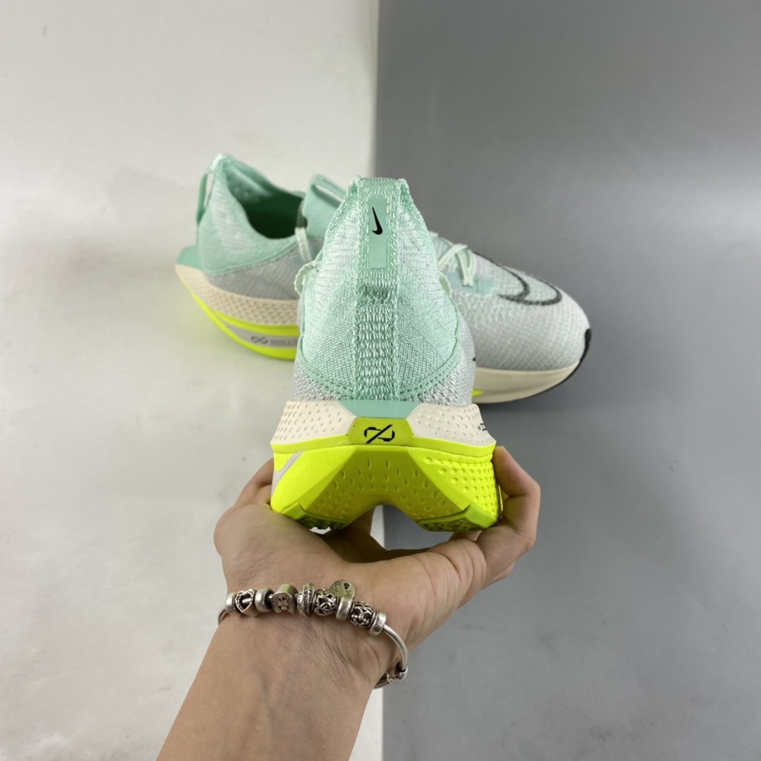 P300 Nike Air ZoomX AlphaFly NEXT% 2”Prototype”阿尔法2代系列马拉松气垫轻量超跑竞速运动慢跑鞋 DV9422-300