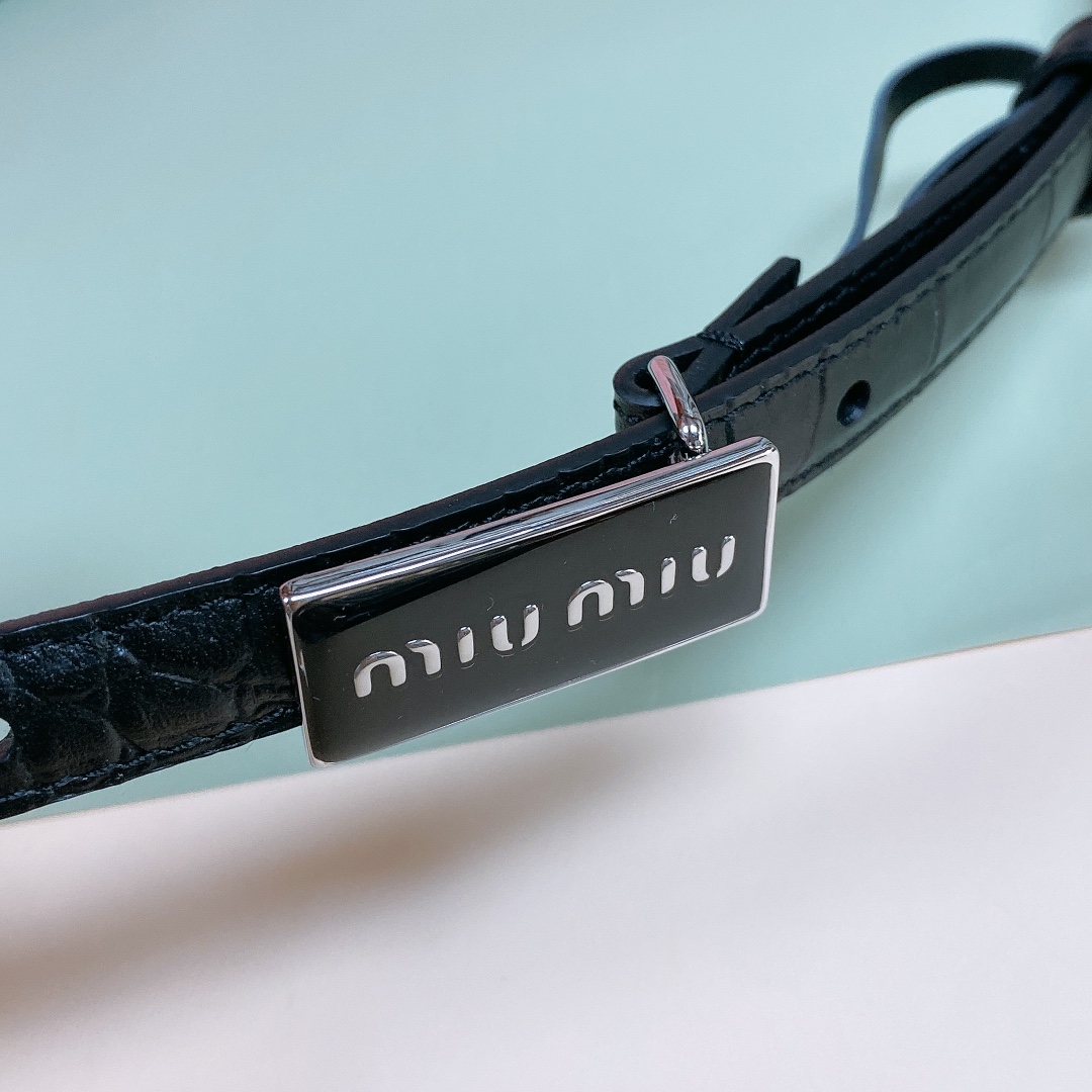 [Miu Miu Belts]Miu Miu 22 resin black and white micro labels Minimalist style