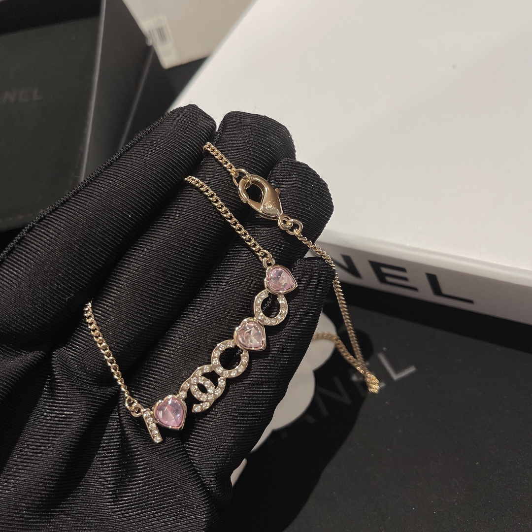 NO:104898,Number XXL0254 Chanel 22B pink diamond love coco short chain playful sweet and versatile items, jewelry quality, chanel19860909编号XXL0254 香奈22B粉钻爱心coco短链 俏皮甜美百搭单品,饰品精品,chanel,Jewelry