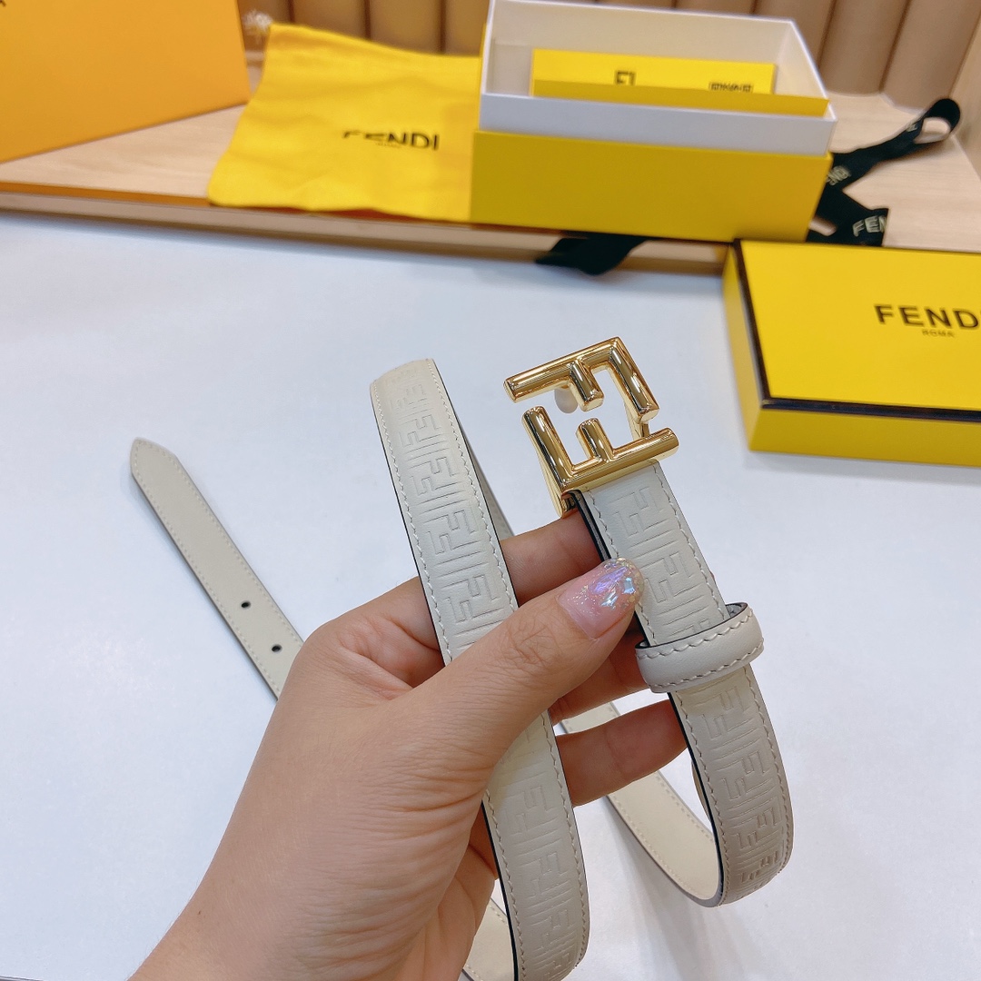 芬迪FENDI双面原版皮腰带采用原版