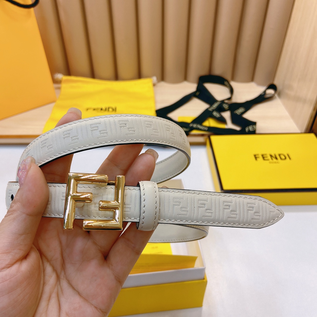 芬迪FENDI双面原版皮腰带采用原版