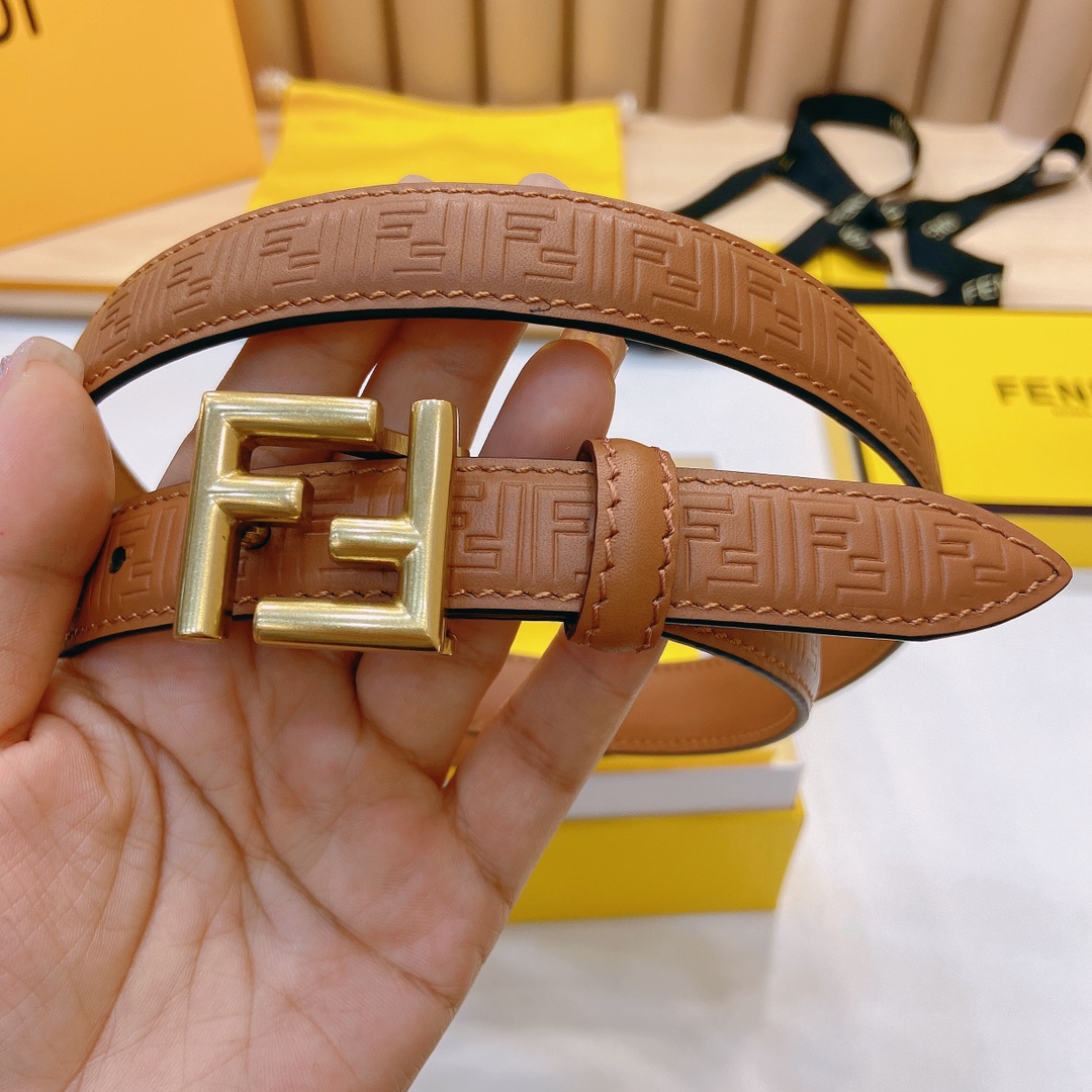 芬迪FENDI双面原版皮腰带采用原版