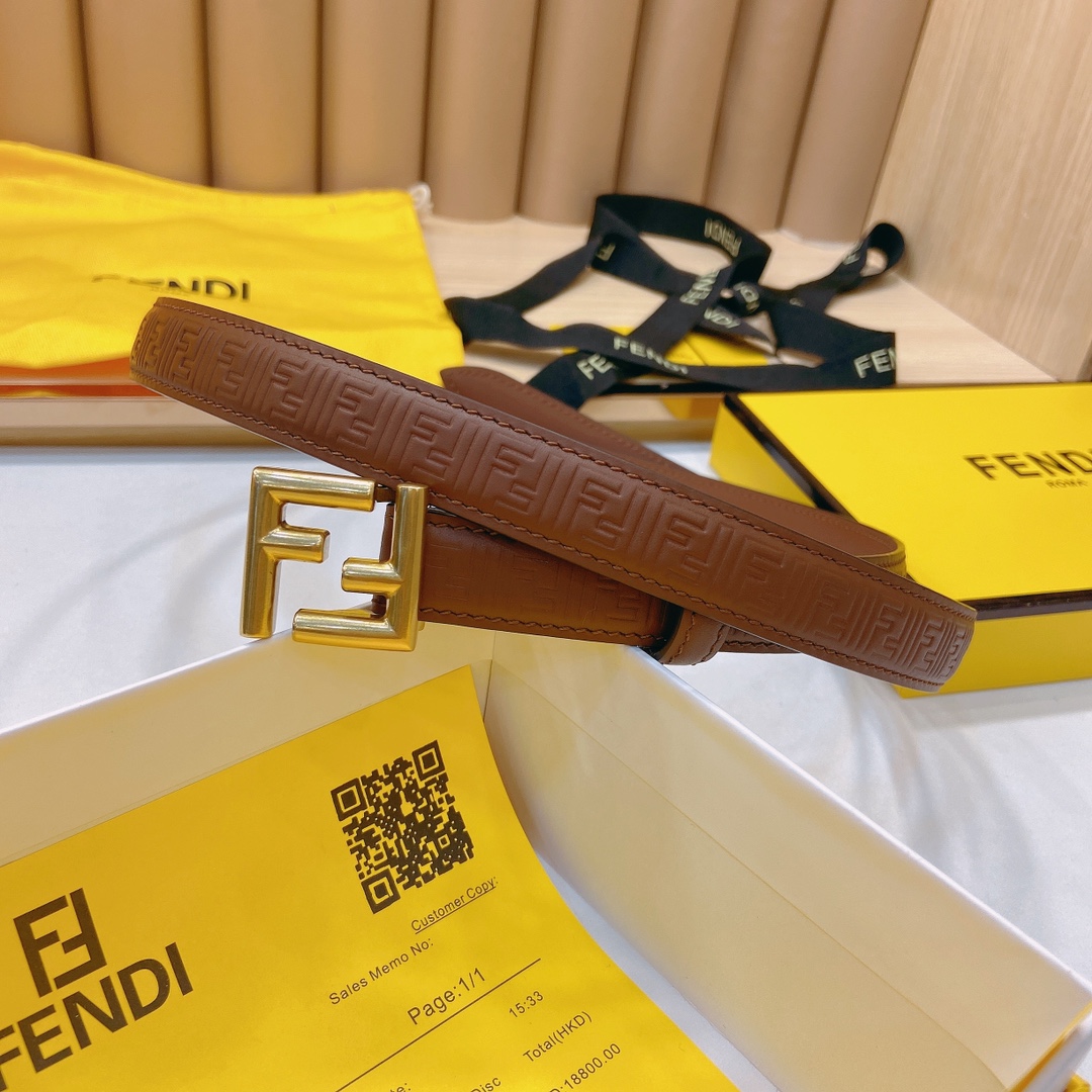 芬迪FENDI双面原版皮腰带采用原版