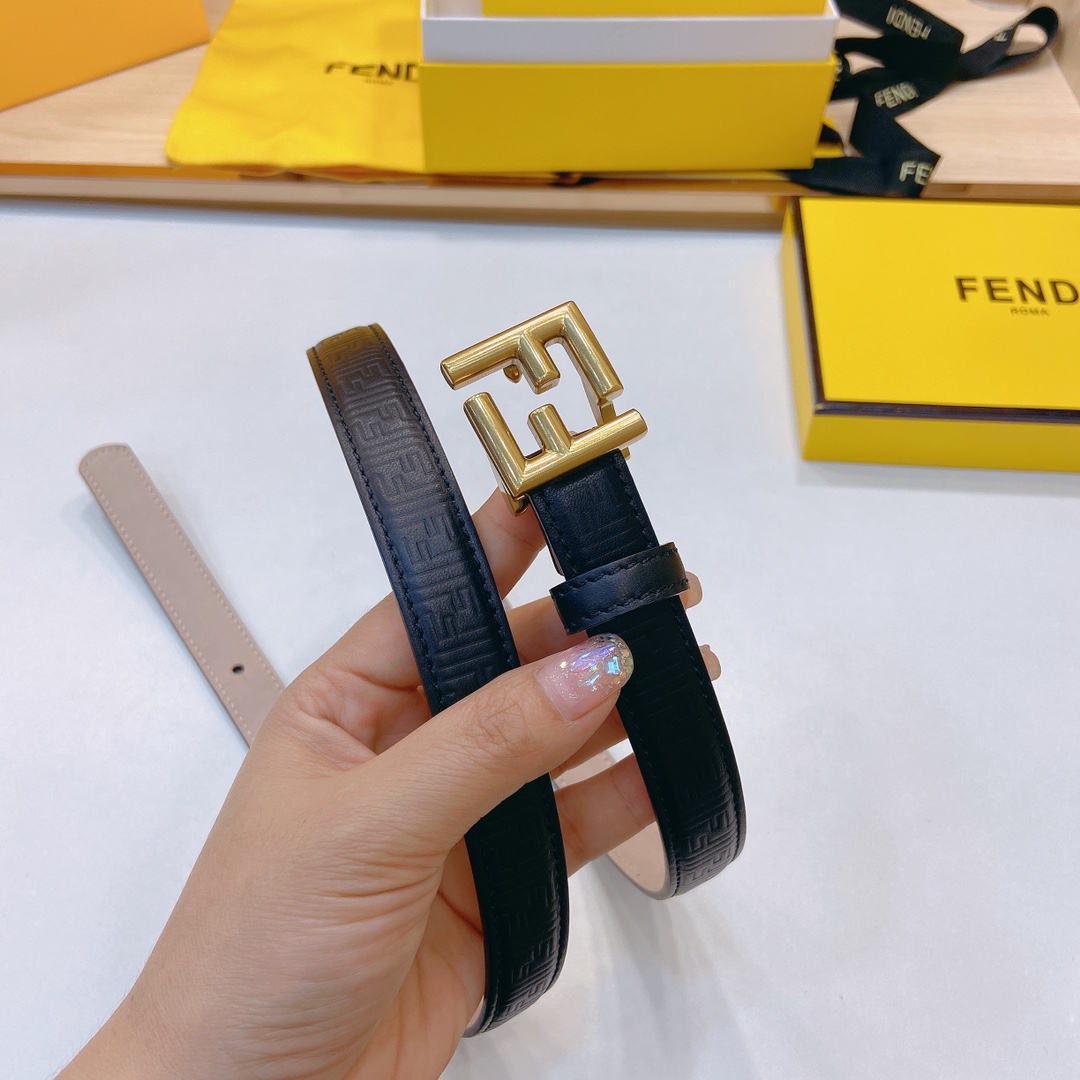 芬迪FENDI双面原版皮腰带采用原版