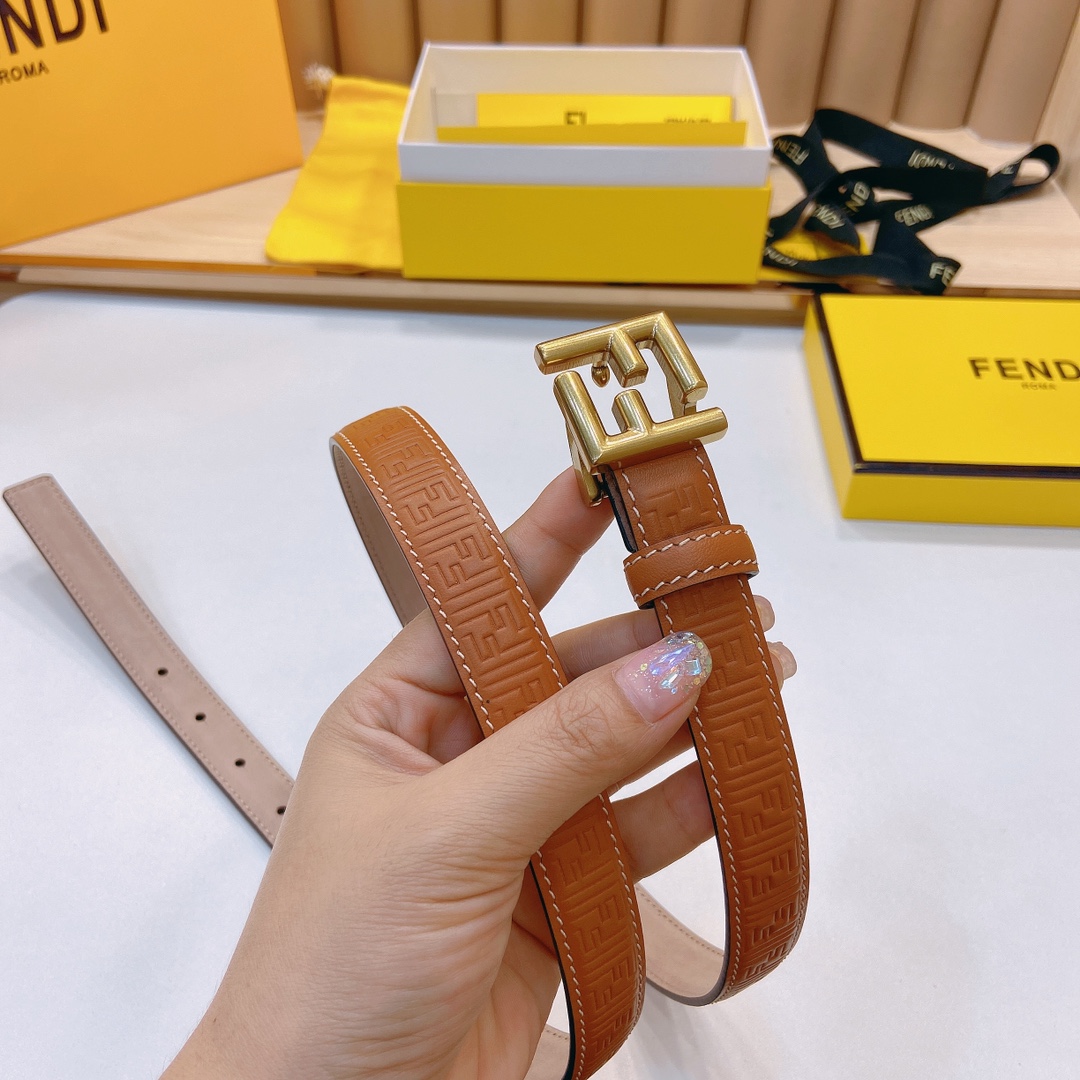 芬迪FENDI双面原版皮腰带采用原版