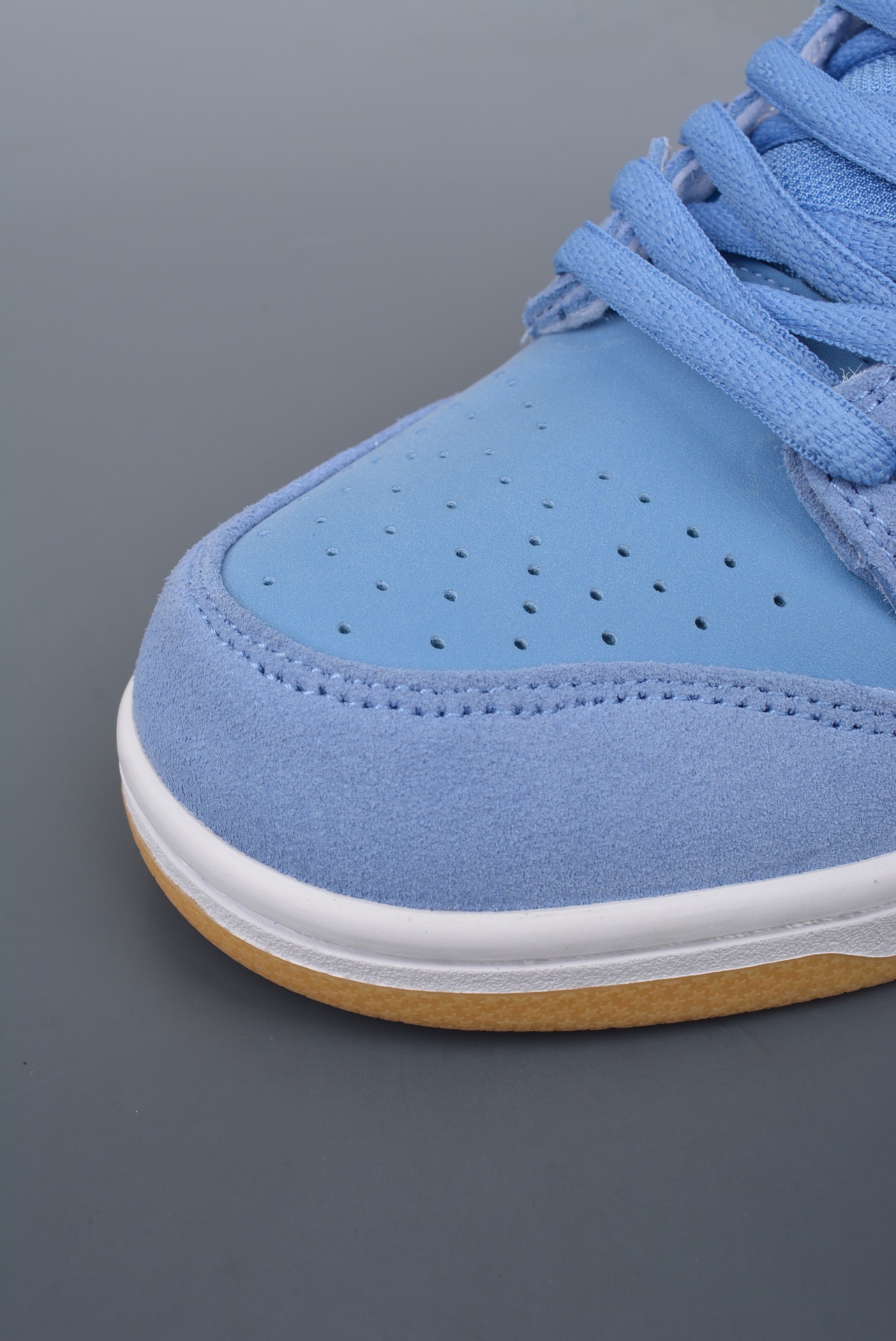💰180真标 💰公司级260 💰纯原360
NIKE SB Dunk Low 蓝色泡泡糖
性价比天花板 尝鲜先行版👏
原装头层材料 独家版型蒸餾加工
帶來的是更好的视觉和脚感体验
大厂纯原品质出货 清洁度 电绣工艺 皮料切割干净无任何毛边 细节完美
官方货号:DQ4040 400DD
尺码: 36 36.5 37.5 38 38.5 39 40 40.5 41 42 42.5 43 44 44.5 45 46
耐克 阿迪达斯 三叶草 椰子350 v2 sb dunk 古驰脏脏鞋 麦昆 匡威1970s 万斯 vans 范斯 新百伦 乔丹 air jordan asics亚瑟士 斯凯奇 斐乐 彪马 锐步 mlb fila 鬼冢虎 莆田鞋 板鞋 樱花粉 af1 高帮 纯白 复古 满天星 解构 鞋盾 小麦色 蓝粉 马卡龙 低帮 独角兽 鸳鸯 联名 童鞋 冰淇淋 骨白冰蓝 白蓝 黑色 小白鞋 电玩像素 黑白 涂鸦 镭射 雾霾 白色 diy 1970s 夜光 大童 泼墨 中帮 黑武士 洛克公园 魔术贴 情侣 经典 四钩 奶咖色 刮刮乐 白丝绸 白银 3m 反光 白绿夜光 白橙双钩 小雏菊 权志龙 白绿橙 off white 飞线 金钩 冰块 小银钩 笑脸 缝线 剪纸 纯黑 蓝丝绸 情人节限定 白金 蓝白 354 黑曜石 熊猫 像素 冰蓝 四小勾 水晶底 寿桃 洞洞鞋 彩虹像素 灰色 air force 1 黑色 拖鞋 aj4 aj35 aj11 篮球鞋 莆田 aj3 aj6 aj13 aj7 童鞋 儿童鞋 aj312 aj36 黑白奥利奥 传奇蓝 aj32 限量版 飞人拖鞋 康扣 熊猫 北卡蓝 low 白水泥 藤原浩 aj34郭艾伦 影子灰 蒂芙尼绿 aj10 倒钩 aj9 冰雪奇缘 黑曜石 aj31 aj270 球鞋 大魔王 冰激凌 樱木花道 热熔岩 迪奥联名 胭脂红 凉鞋 aj15 满天星 水泥灰 芝加哥 鸳鸯 aj28 情侣 aj28 樱花粉 电玩像素 北卡蓝 小迪奥 粉色 樱花粉 电玩像素 烟灰 变色龙 兵马俑 大巴黎 aj16 兔八哥 马卡龙 大学蓝 aj30 黑水泥 白蛇 叶绿素 火影 白水泥 情人节限定 粉蛇 黑红 球鞋gtcut kobe球鞋 zoom kobe 500黑武士 2022r nike星空 gt球鞋 zoom跑鞋 纽巴伦990 nikecourt女鞋 zoom aj1 nb827 斐乐hike nike青花瓷 aj镭射 科6 next跑鞋 宇航员2.0 小白鞋 男鞋 运动鞋 斯凯奇 斐乐 板鞋 aj 彪马 新百伦 亚瑟士 new balance adidas 阿迪达斯 篮球鞋 空军一号 纯白 跑步鞋 vision street wear puma 女运动休闲鞋 nb 情侣鞋 球鞋 dunk 美津浓 欧文7 运动鞋女款跑步鞋 休闲男鞋 aj1 拖鞋 耐克鞋男新款 鞋子 童鞋 男款 飞马 zoom 超级飞马 跑鞋 老爹鞋 air max 儿童鞋子 男士 飞马38 m2k 日落 黑白熊猫 女款 飞马39 男款 阿甘鞋 飞马37 夏季 dunk sb 华夫鞋 凉鞋 开拓者 夏款 毛毛虫 气垫 air zoom 休闲鞋 高帮 帆布鞋 sacai 2022 vapormax 赤足 飞马36 af1 紫葡萄 树莓紫 winflo8 court女鞋 网鞋 zoom 破二 dc0774 拖鞋 superfly 子弹头 dunk黑白熊猫 blazer max270 欧文7 小童鞋 阿尔法 欧文8 登月 星空 莆田 黑武士 airmax97 贝壳头 三叶草 boost forum 椰子鞋 yeezy neo 暗夜精灵 金标 椰子 350 v2 ultraboost 清风 阿尔法 涉水鞋 ub21 ub22 forum84 ub nmd 爆米花 pro2 cut supernova x9000 椰子500 小椰子 forum low 史密斯 椰子700 樱花系列女鞋 新百伦530 327 574 5740 满天星 992 550 990 303 nb2002ra 302 元祖灰 993 990v5 nb300 ms327 580 999 nb327新百伦 新百伦878 nb300 5740奶茶色 m5740nb5740 997 608 452 nbms327 992元祖灰 996 880 低帮 倒钩 aj1 low 北卡蓝 黑曜石 倒钩藤原浩鞋 芝加哥 禁穿 小迪奥aj1 aj1大学蓝 樱花粉 烟灰 闪电倒钩 mid 影子灰 白丝绸 黑红脚趾 黑红 马卡龙 小dior 蒂芙尼绿 黑脚趾 小摩卡 蜘蛛侠 兔八哥 莆田纯原 纯白 中帮 黑粉脚趾 鸳鸯 low摩卡棕 扣碎 倒钩低帮 小闪电 凯尔特人 芝加哥ow联名 灰白 红豆奶茶 叛逆 换底 扣碎篮板 摩卡棕 迪奥联名鞋 皇家蓝 低帮女鞋倒钩白棕 泡泡糖 黑粉脚趾 北卡蓝低帮 黑绿脚趾 影子灰 蒂芙尼绿 黑脚趾 浆果粉 扣碎篮板 鸳鸯 冰淇淋 白丝绸 激光蓝 offwhite联名 黑粉脚趾 蓝 水洗丹宁 情人节 午夜蓝 凯尔特人 泡泡糖 男鞋 女鞋 夏季 儿童 拖鞋 小众鞋 篮球鞋 凉鞋 运动鞋 跑步鞋 童鞋 板鞋 日落 足球鞋 小白鞋 跑鞋 老爹鞋 zoom 超级飞马 36 37 38 sb dunk 鞋子 新款 m2k air max 薄款 赤足5.0 星空 登月 vapormax 超轻 网鞋 气垫鞋 阿甘鞋 休闲鞋 47 blazer 高帮 樱花粉 free vaporfly 情侣 子弹头 华夫鞋 欧文7 lebron18 joyride fly3 max270 杜兰特5 毛毛虫 黑武士 限量版 忍者 马拉松 winflo7 kyrie7 ep 莆田鞋 板鞋 樱花粉 af1 高帮 纯白 复古 满天星 解构 鞋盾 小麦色 蓝粉 马卡龙 低帮 独角兽 鸳鸯 联名 童鞋 冰淇淋 骨白冰蓝 白蓝 黑色 小白鞋 电玩像素 黑白 涂鸦 镭射 雾霾 白色 diy 夜光 大童 泼墨 中帮 黑武士 洛克公园 魔术贴 情侣 经典 四钩 奶咖色 刮刮乐 白丝绸 白银 3m 反光 白绿夜光 白橙双钩 小雏菊 权志龙 白绿橙 off white 飞线 金钩 冰块 小银钩 笑脸 缝线 剪纸 纯黑 蓝丝绸 情人节限定 白金 蓝白 354 黑曜石 熊猫 像素 冰蓝 四小勾 水晶底 寿桃 洞洞鞋 彩虹像素 灰色 air force 1 黑色 拖鞋 aj4 aj35 aj11 篮球鞋 莆田 aj3 aj6 aj13 aj7 童鞋 儿童鞋 aj312 aj36 黑白奥利奥 德训 aj32 限量版 飞人拖鞋 康扣 熊猫 北卡蓝 low 白水泥 藤原浩 aj34郭艾伦 影子灰 aj10 倒钩 aj9 冰雪奇缘 黑曜石 aj31 aj270 球鞋 samba gazelle