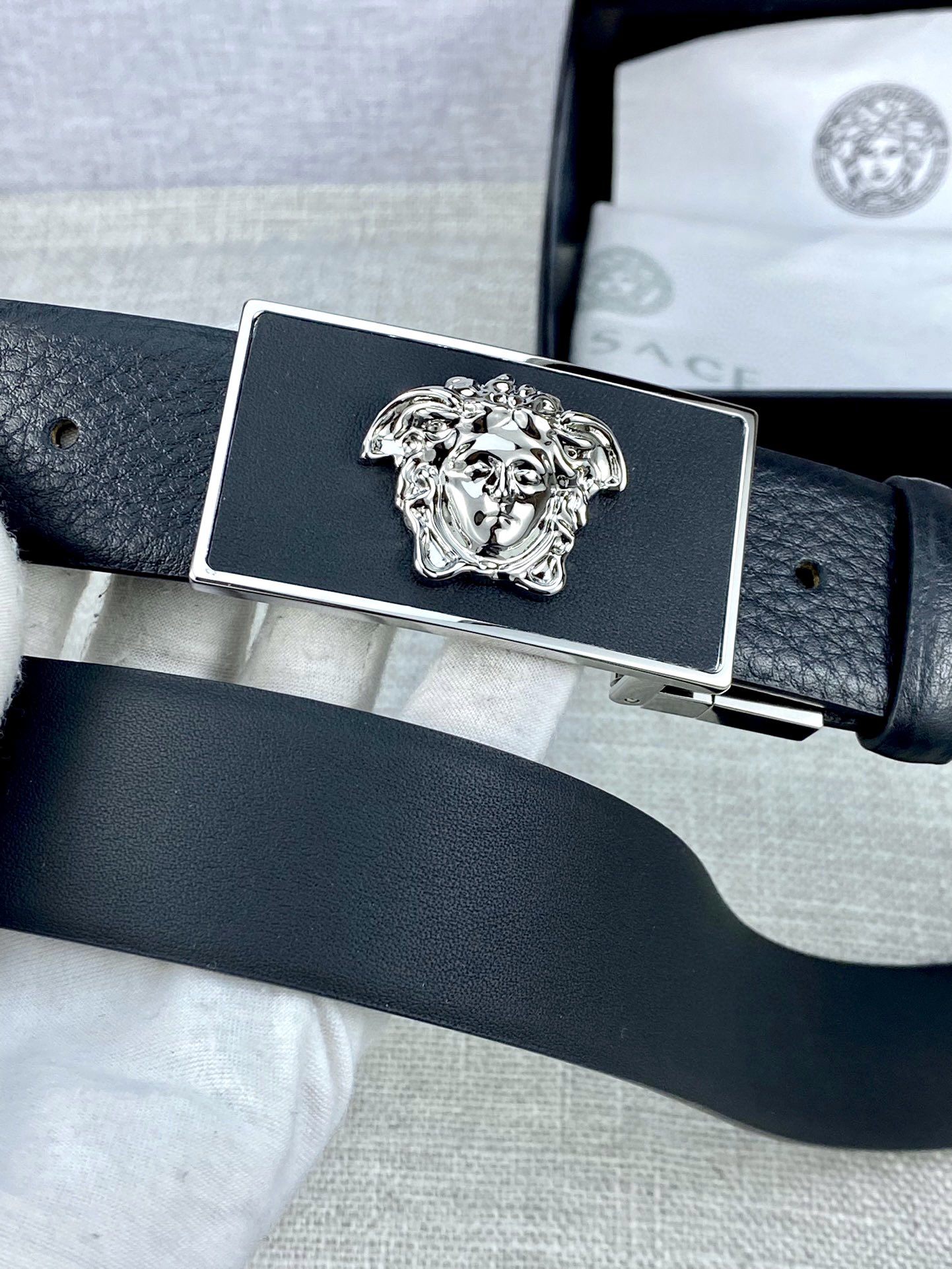Versace 3D Medusa Belt from Palazzo Series Purchased by p391 - 图片 2