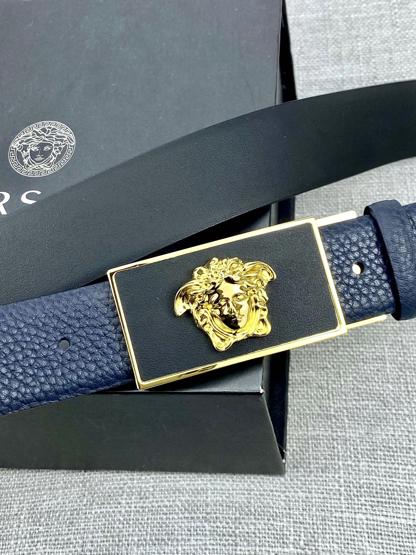 Versace 3D Medusa Belt from Palazzo Series: Ancient Greek Style with Modern Twist - 图片 2
