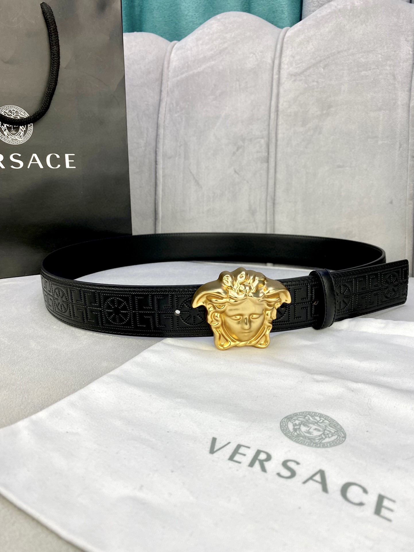 Versace 3D Medusa Belt from Palazzo Series: 4.0 cm Width Purchase Summary.