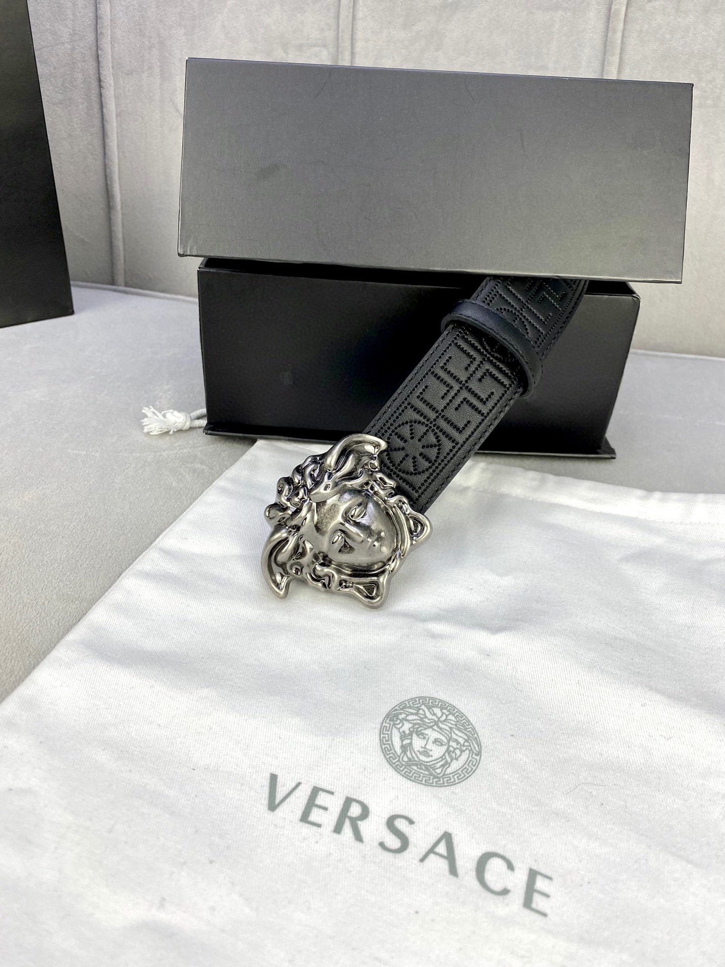 Versace Palazzo Series: 3D Medusa Belt with Ancient Greek Design (4.0 cm Width) - 图片 4