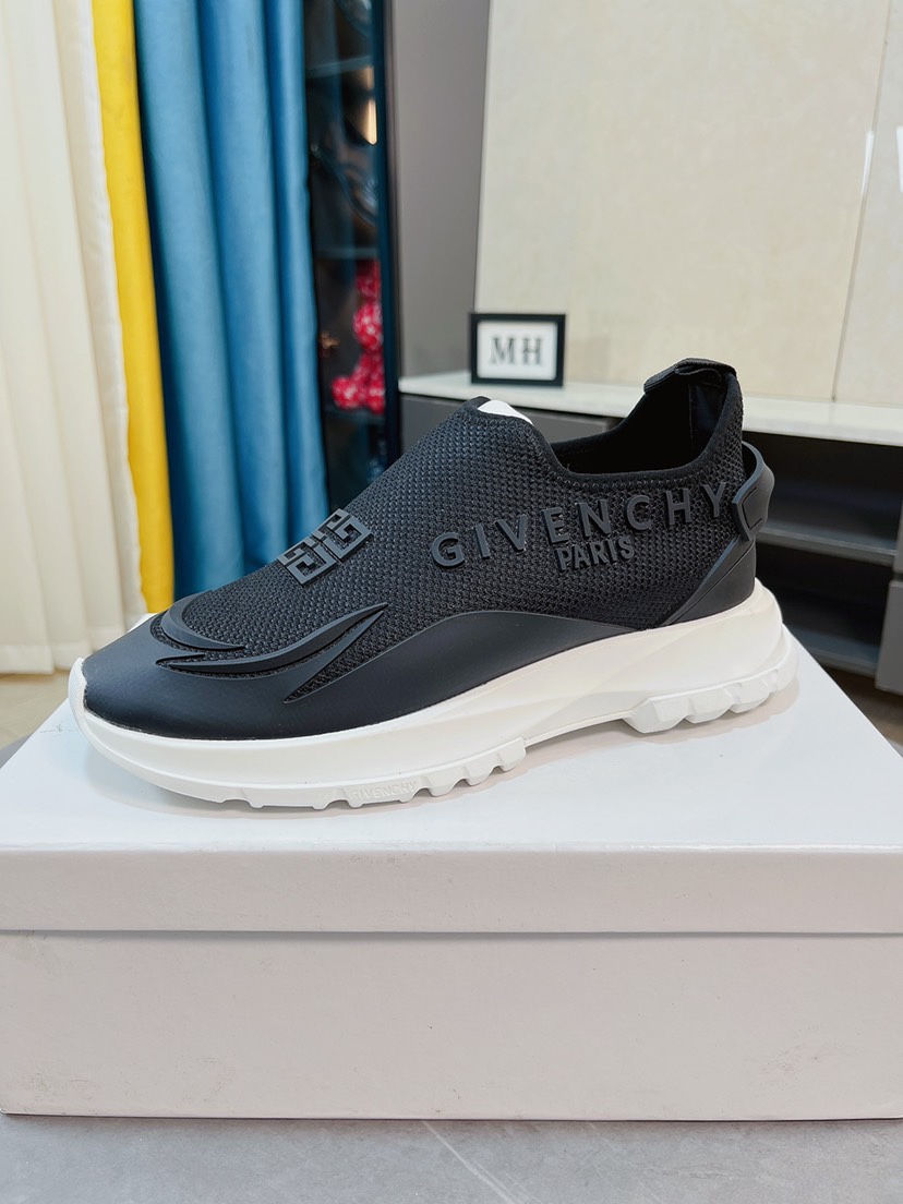 J5  Givenchy  纪梵希  ·高端版本 专柜同步发售鞋面：意大利进口品牌logo印花布匹 尽显奢华，羊皮内里加上双层组合，脚感舒适，鞋底：原厂特供气垫tup发泡大底，轻便，舒适，随意进出专柜