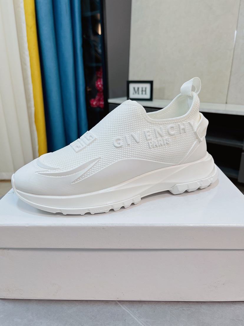 J5  Givenchy  纪梵希  ·高端版本 专柜同步发售鞋面：意大利进口品牌logo印花布匹 尽显奢华，羊皮内里加上双层组合，脚感舒适，鞋底：原厂特供气垫tup发泡大底，轻便，舒适，随意进出专柜