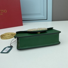 小号VALENTINO MINI LOCÒ仿水晶装饰手袋-VLogo Signature施华洛世奇®仿水 小号VALENTINO MINI LOCÒ仿水晶装饰手袋-VLogo Signature施华洛世奇®仿水