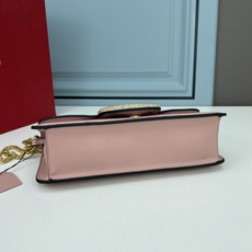 大号VALENTINO MINI LOCÒ仿水晶装饰手袋-VLogo Signature施华洛世奇®仿水 大号VALENTINO MINI LOCÒ仿水晶装饰手袋-VLogo Signature施华洛世奇®仿水
