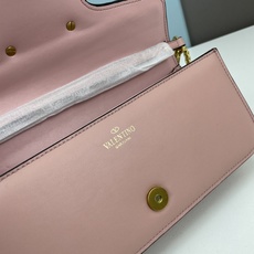 大号VALENTINO MINI LOCÒ仿水晶装饰手袋-VLogo Signature施华洛世奇®仿水 大号VALENTINO MINI LOCÒ仿水晶装饰手袋-VLogo Signature施华洛世奇®仿水