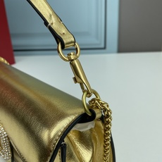 大号VALENTINO MINI LOCÒ仿水晶装饰手袋-VLogo Signature施华洛世奇®仿水 大号VALENTINO MINI LOCÒ仿水晶装饰手袋-VLogo Signature施华洛世奇®仿水