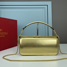 大号VALENTINO MINI LOCÒ仿水晶装饰手袋-VLogo Signature施华洛世奇®仿水 大号VALENTINO MINI LOCÒ仿水晶装饰手袋-VLogo Signature施华洛世奇®仿水