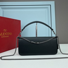 大号VALENTINO MINI LOCÒ仿水晶装饰手袋-VLogo Signature施华洛世奇®仿水 大号VALENTINO MINI LOCÒ仿水晶装饰手袋-VLogo Signature施华洛世奇®仿水