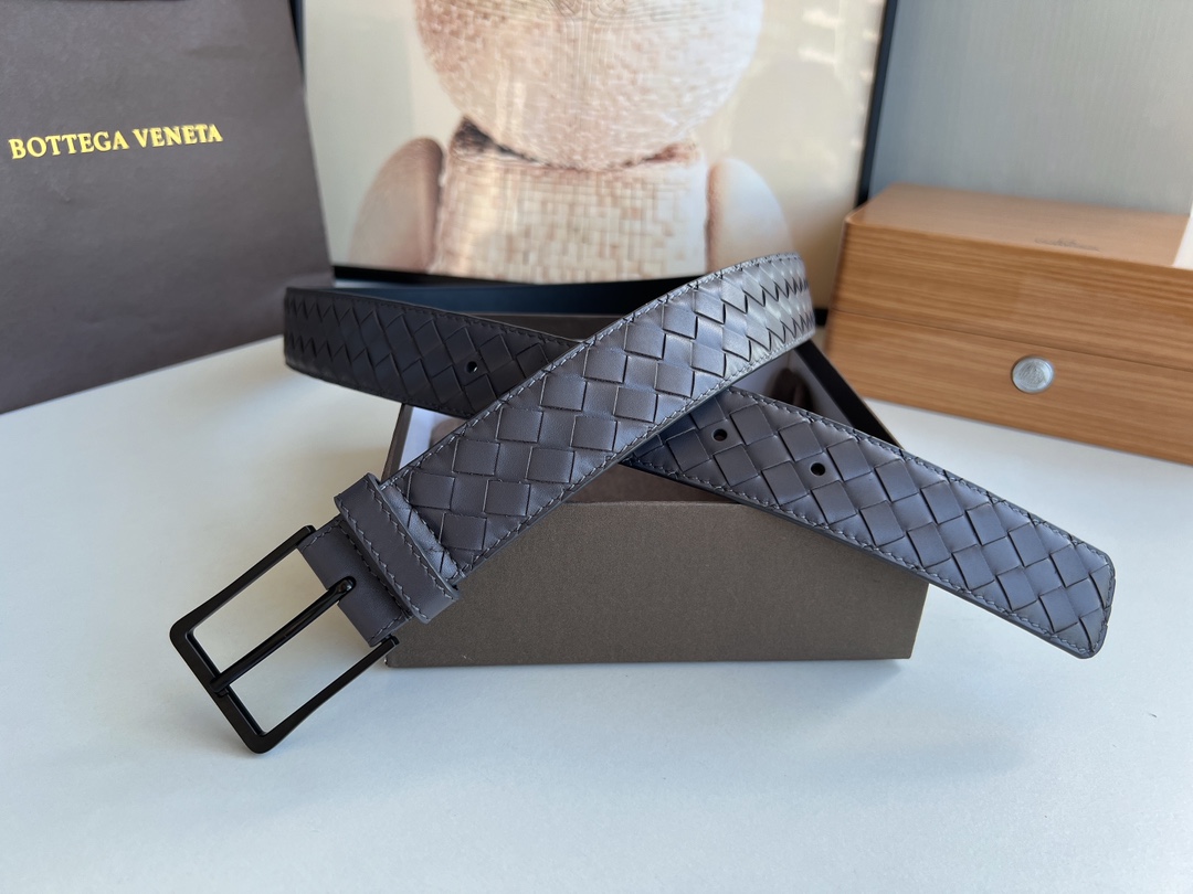 BV保碟家 进口小牛皮编织的小方格成为典型标识3.5cm腰带