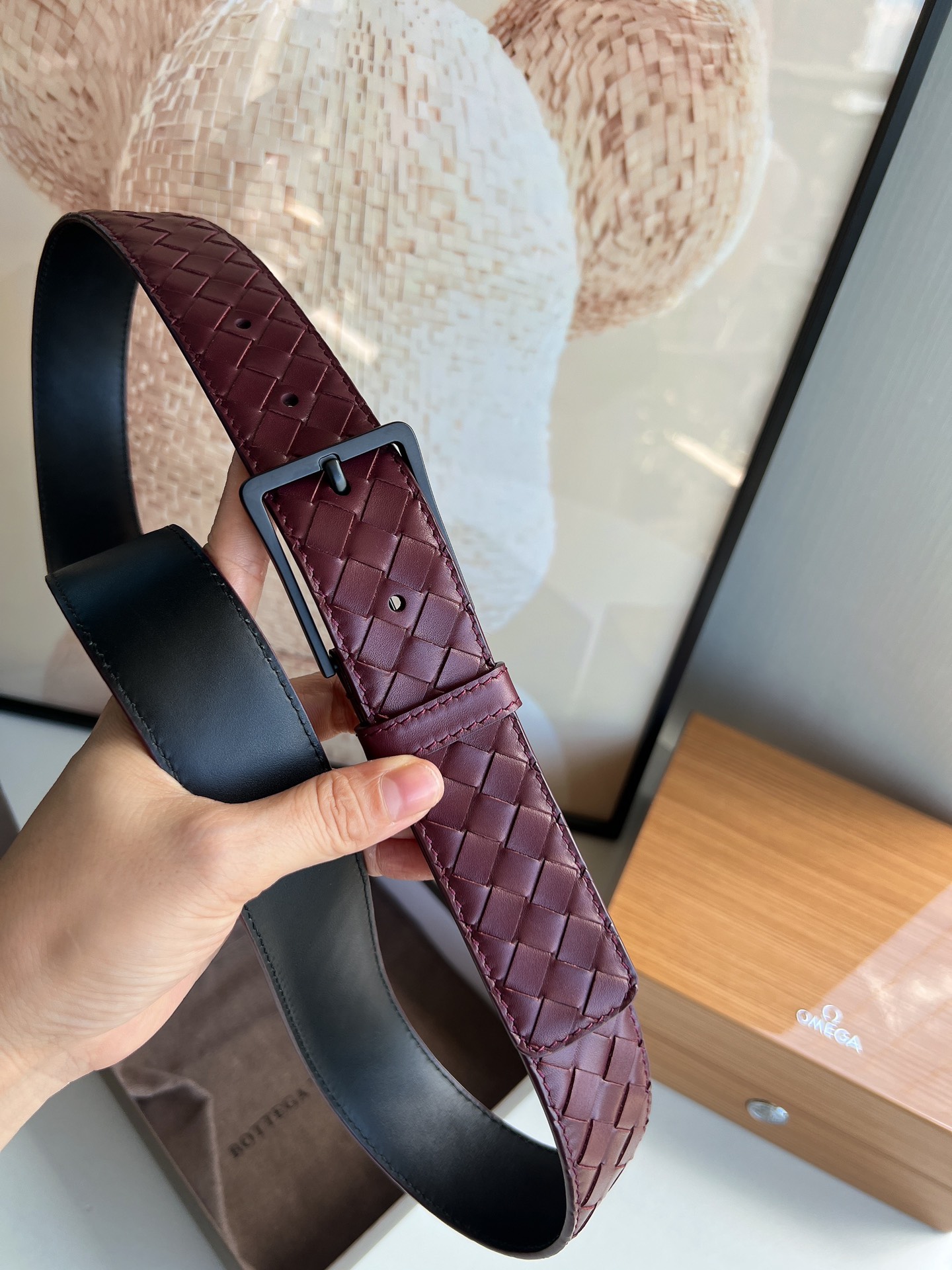 BV保碟家 进口小牛皮编织的小方格成为典型标识3.5cm腰带