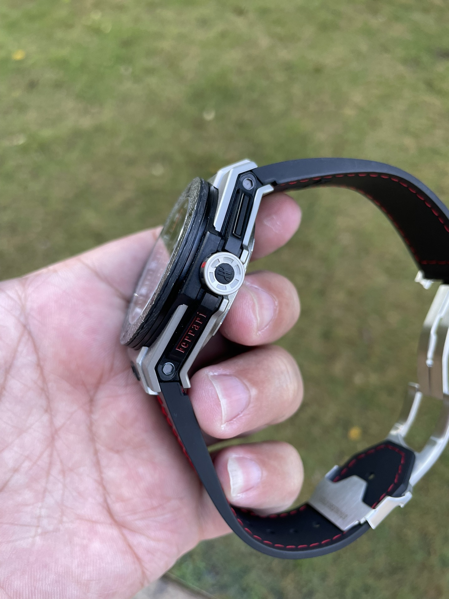 Hublot Big Bang 401.OQ.0123.VR chronograph, shown in the complete original source image set. 6
