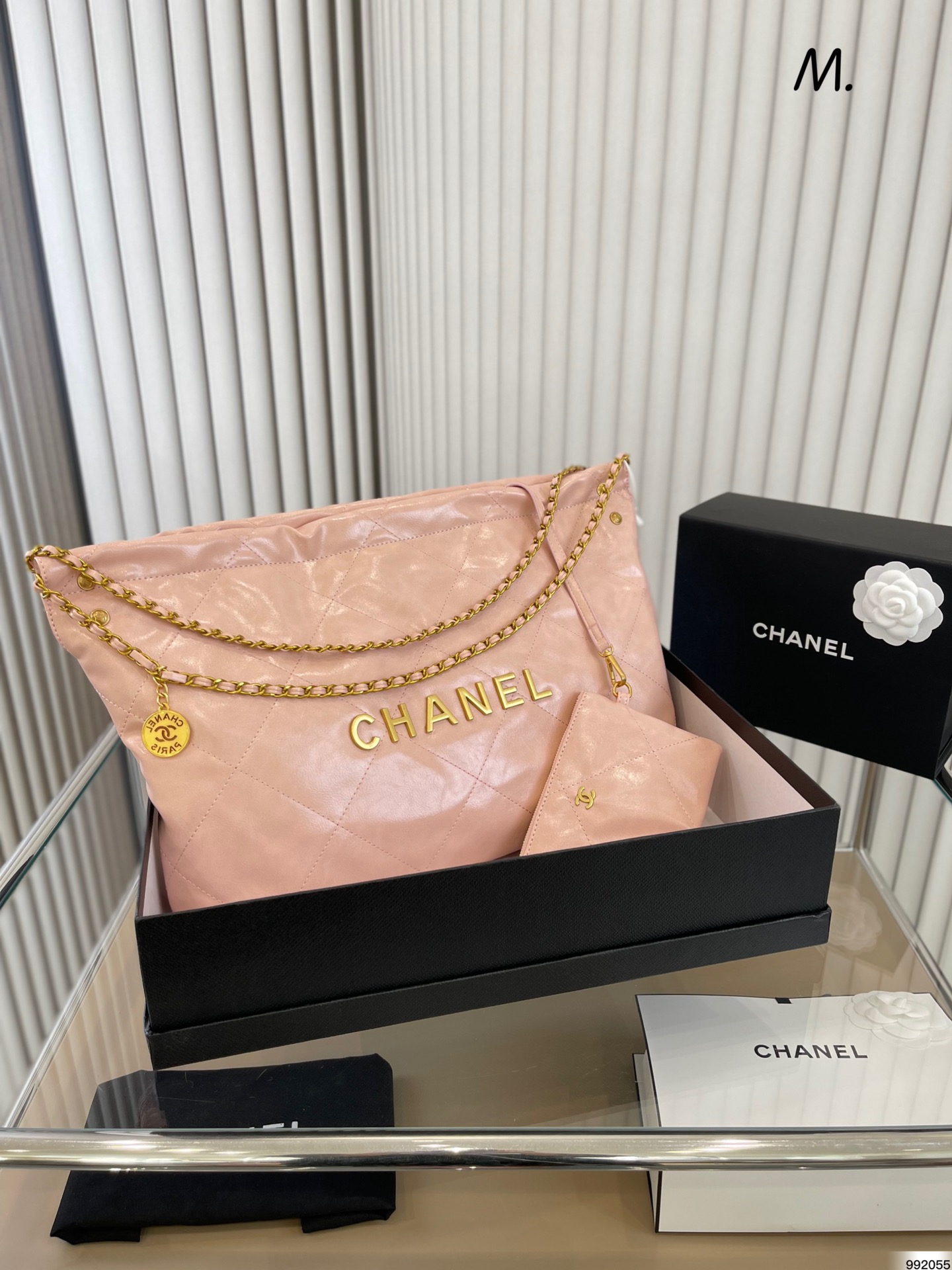 J0 配盒 chanel香奈儿购物袋 金币链条超级美 内里带零钱包 做旧鎏金复古又时尚非常百搭 尺寸 39 28″},”themeTychanel香奈儿购物袋 金币链条超级美 内里带零钱包 做旧鎏金复古又时尚非常百搭 尺寸 39 28