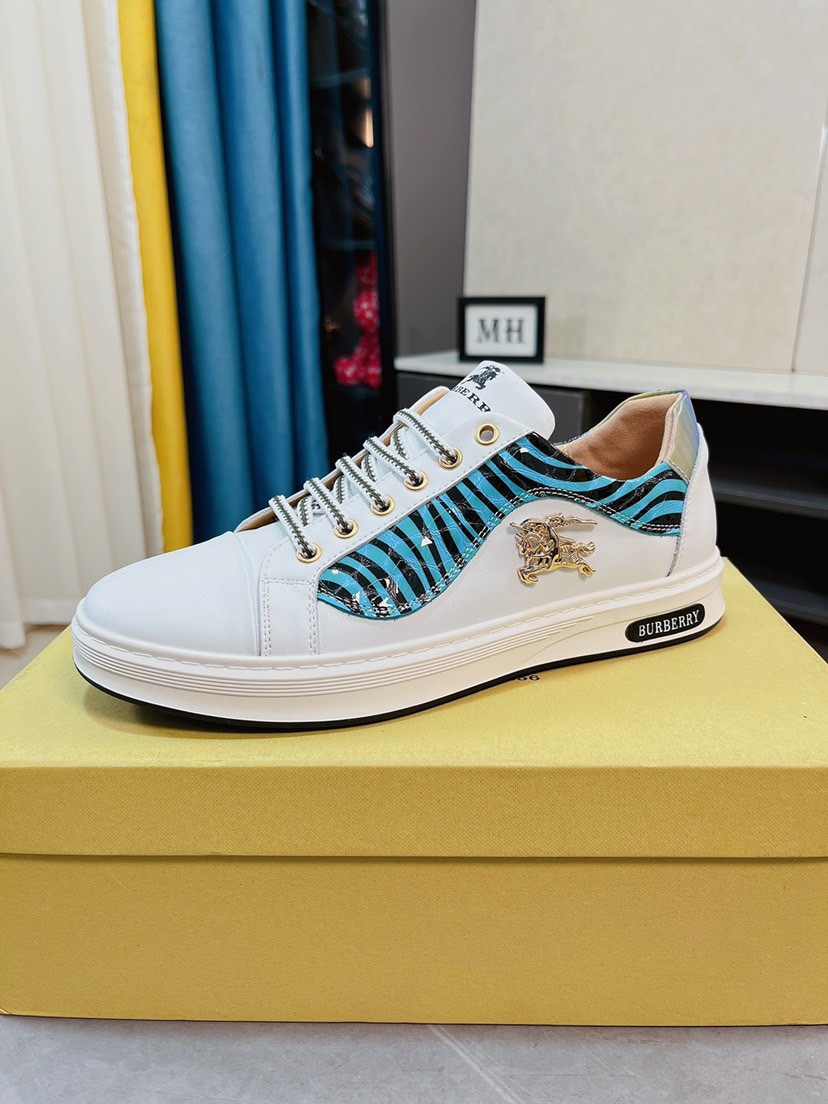 I0 巴宝莉 Burberry BURBDRRY 官网同款高版本最新爆款休闲鞋，顶端品牌[勾引]奢侈～代购，鞋面選用进口牛皮拼接布原版材质高端皮里精细做工。原版个性时尚柔软橡膠耐磨防滑大底，上脚轻巧舒适，38-44