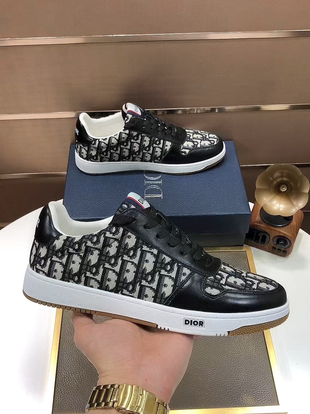 J0 Dior 迪奥 官网全球首发 男鞋高端品牌 最新力作：意大利进口原版专用布面料+进口羊皮内里原版包头橡胶大底 柔软舒适，让行走更加便捷舒适