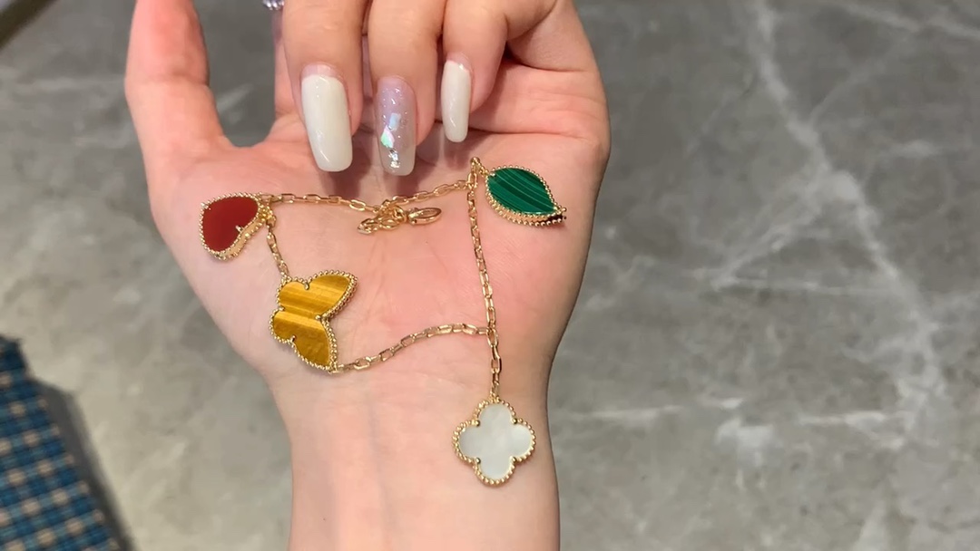 Van Cleef & Arpels Vca lucky手链“幸运每一天”