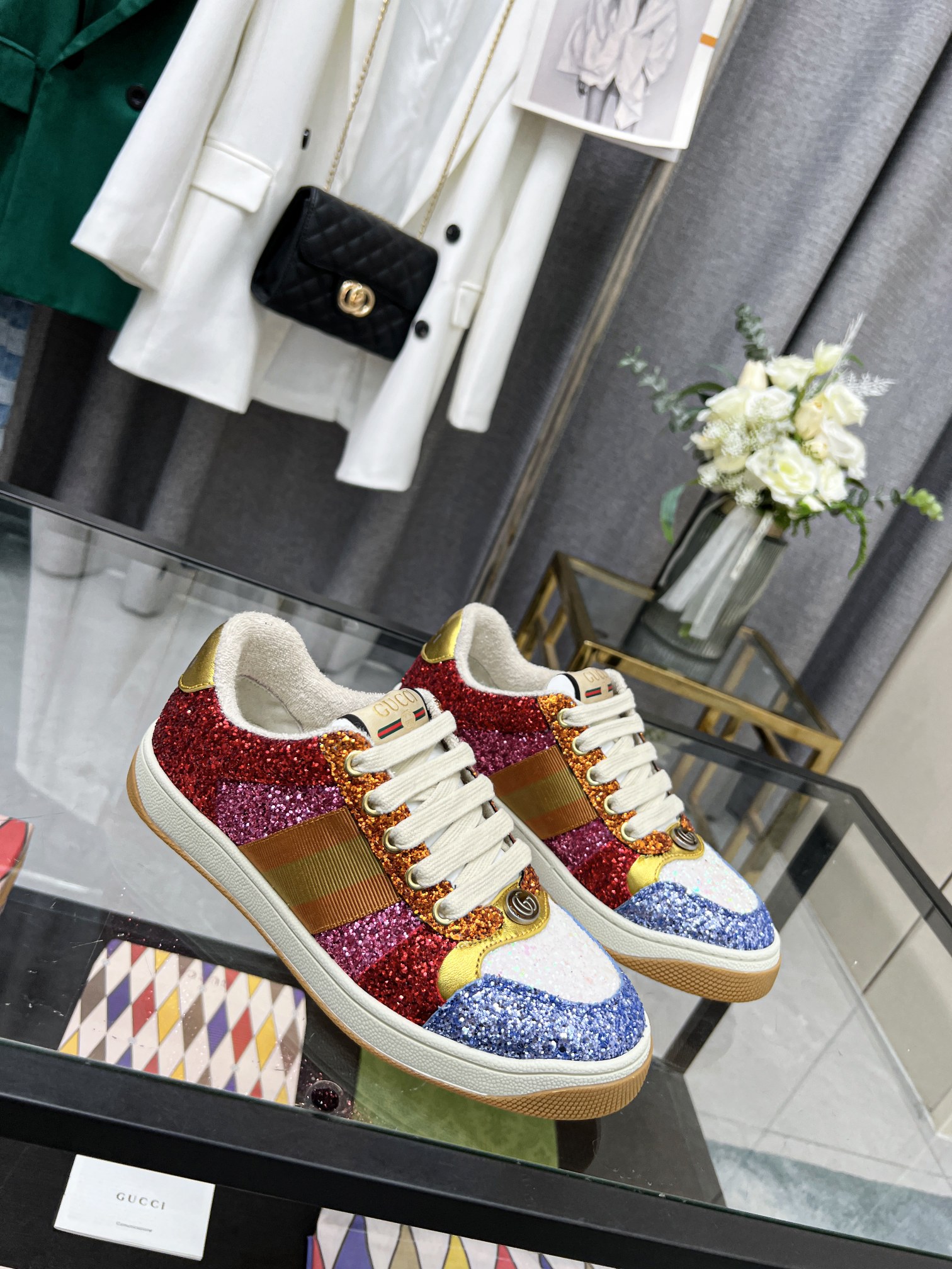 GUC*I 2021 Las últimas zapatillas de deporte retro clásico de color contador comprados a Taikoo Hui 