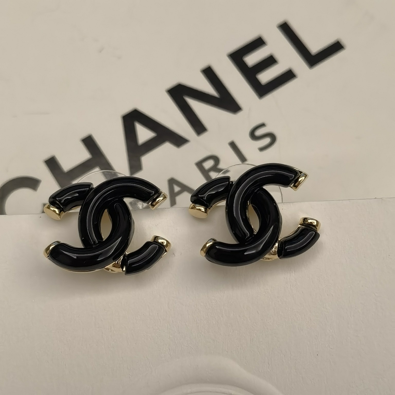 Pequeños pendientes de incienso