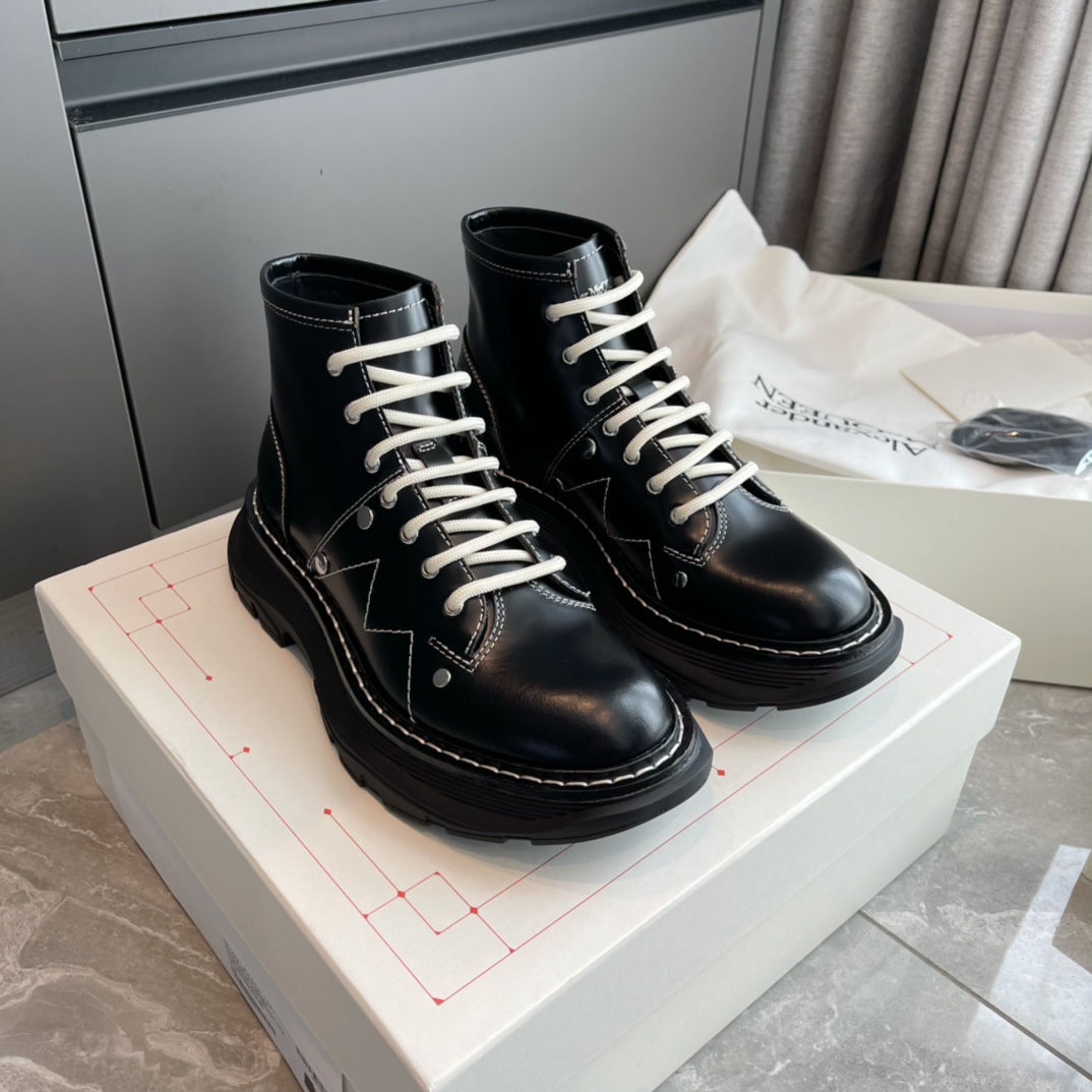 [McQueen Women