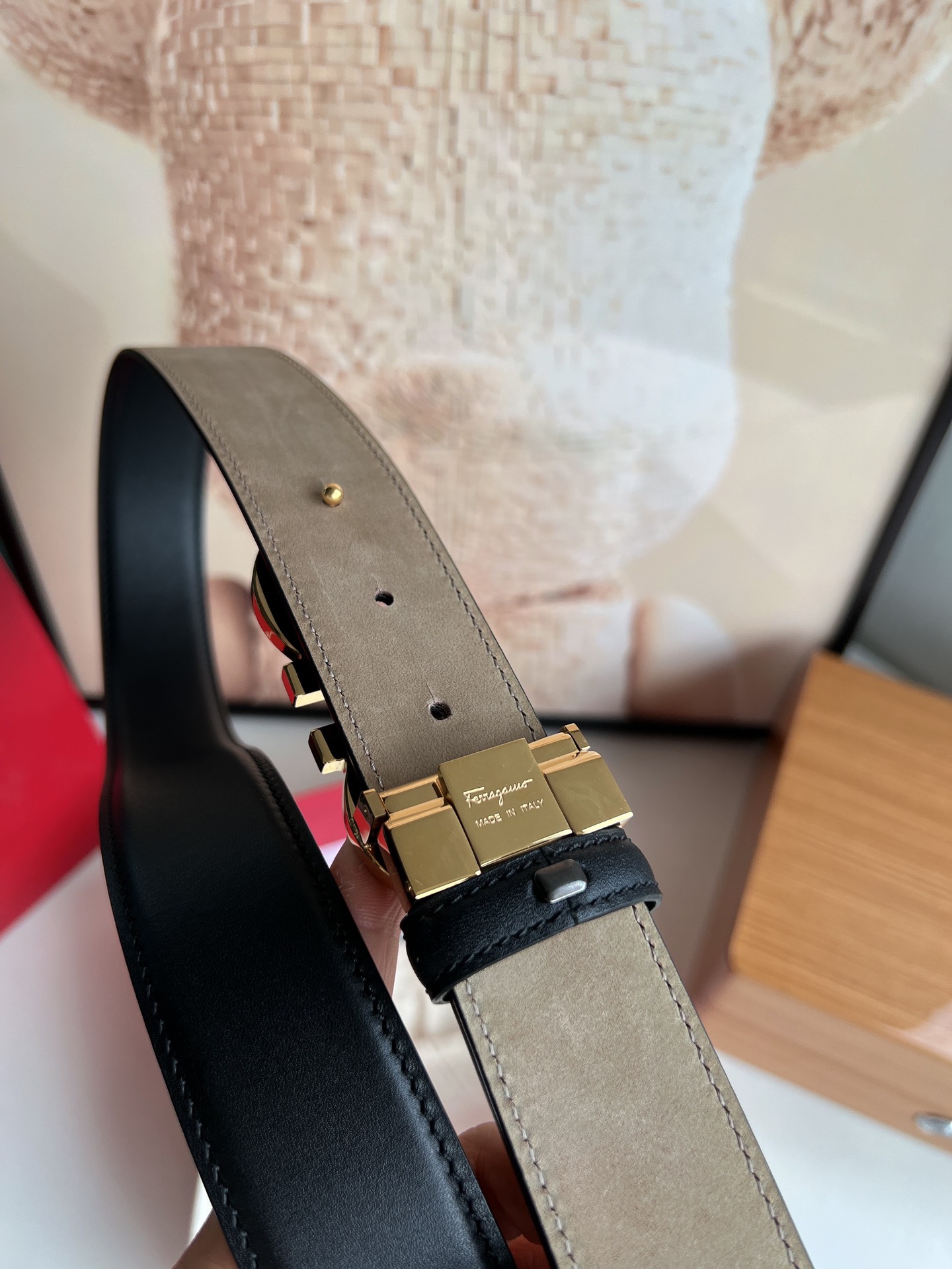 Salvatore  Ferragamo菲拉格慕男士3.5cm精钢Gancini金属扣，头层牛皮腰带