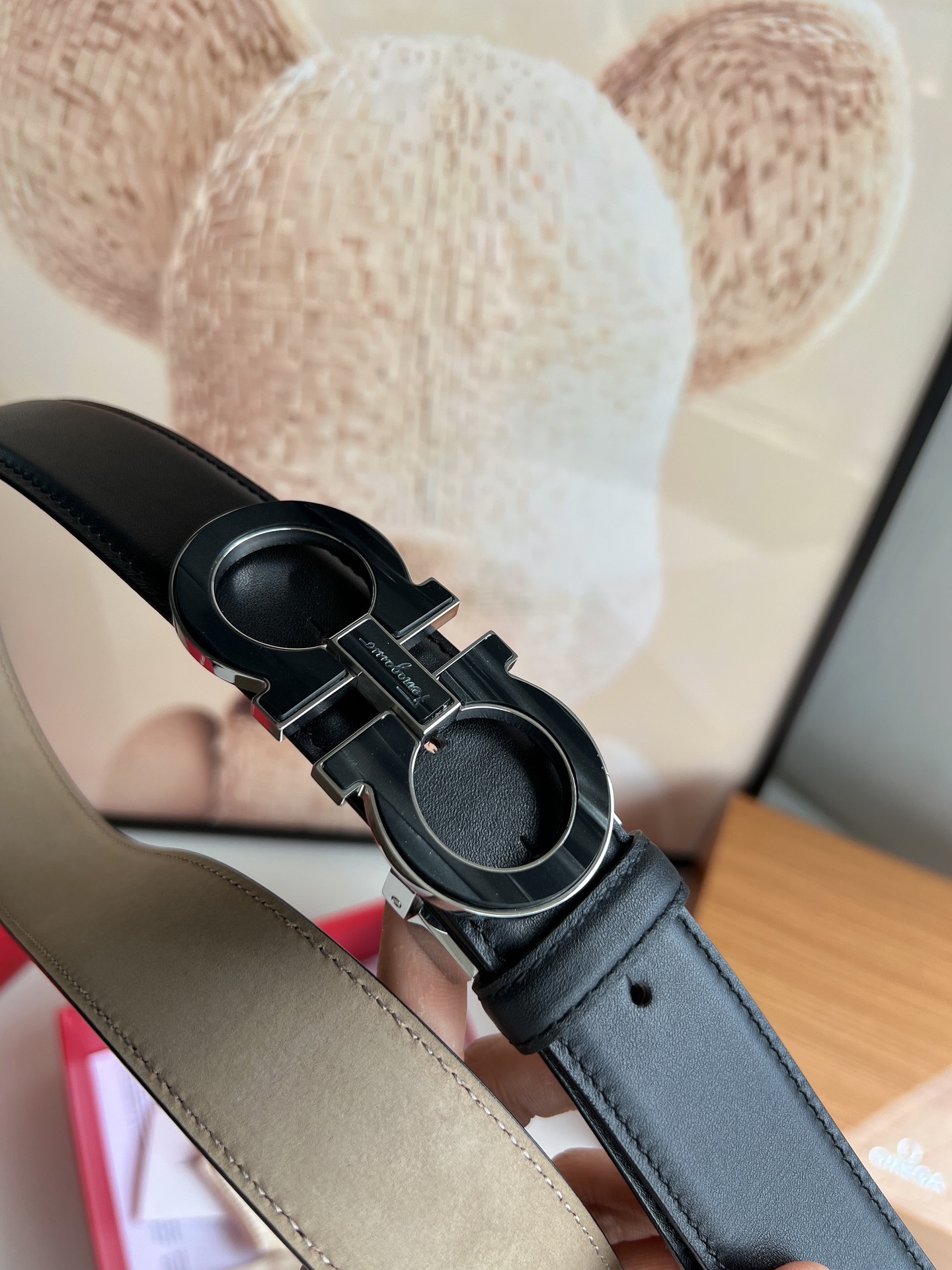 Salvatore  Ferragamo菲拉格慕男士3.5cm精钢Gancini金属扣，头层牛皮腰带